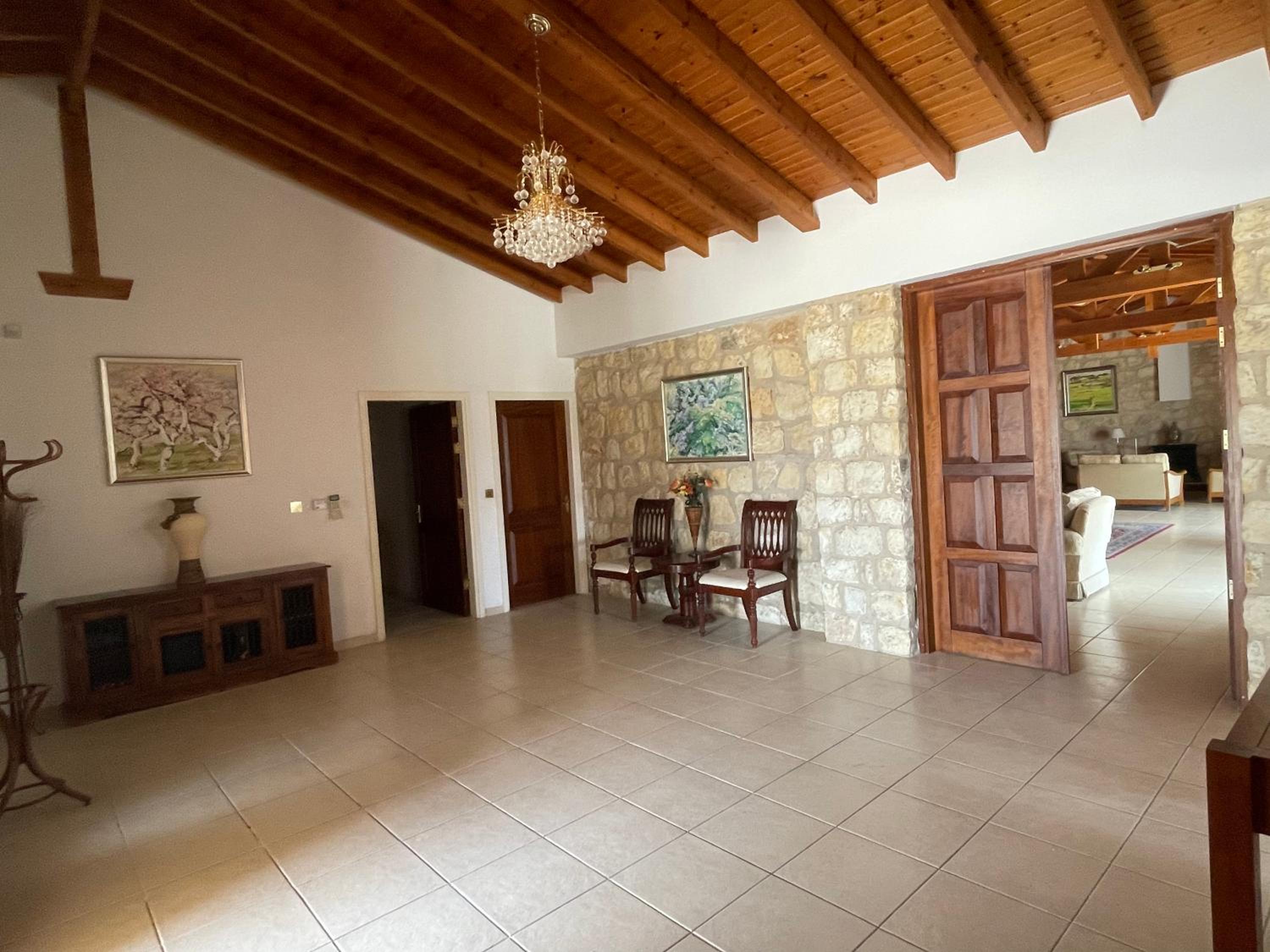 Beautiful Home - Luxury Villa where you can party