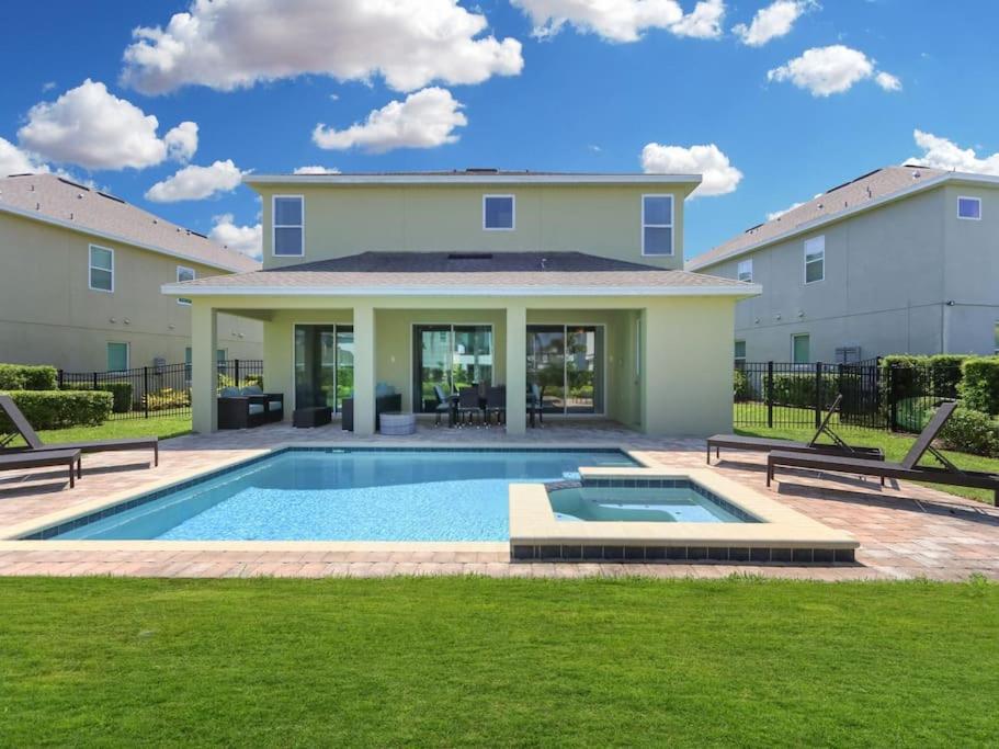 Luxurious Villa 9br Encore Resort near to Disney