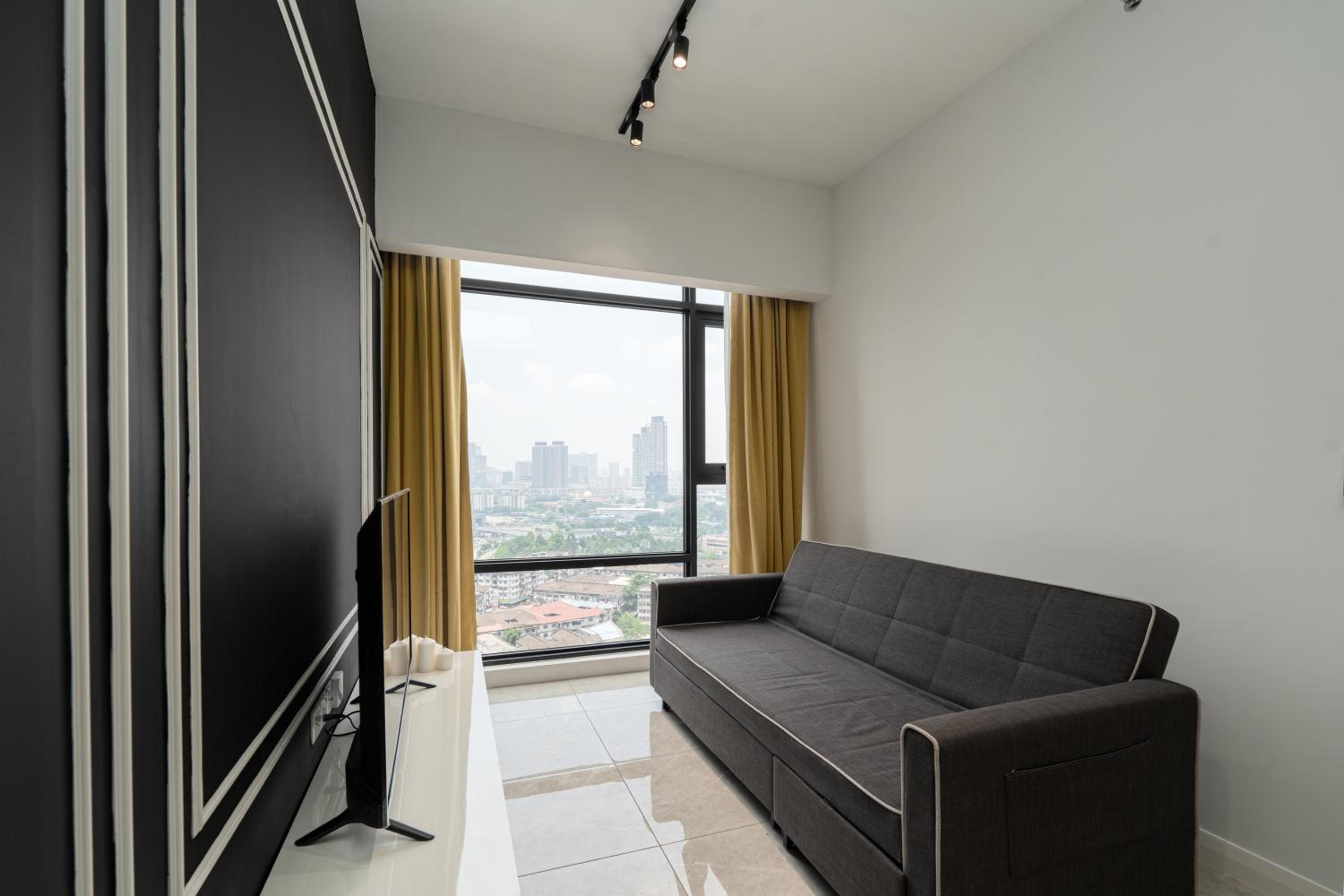 Rapi Suite @ Axon Bukit Bintang