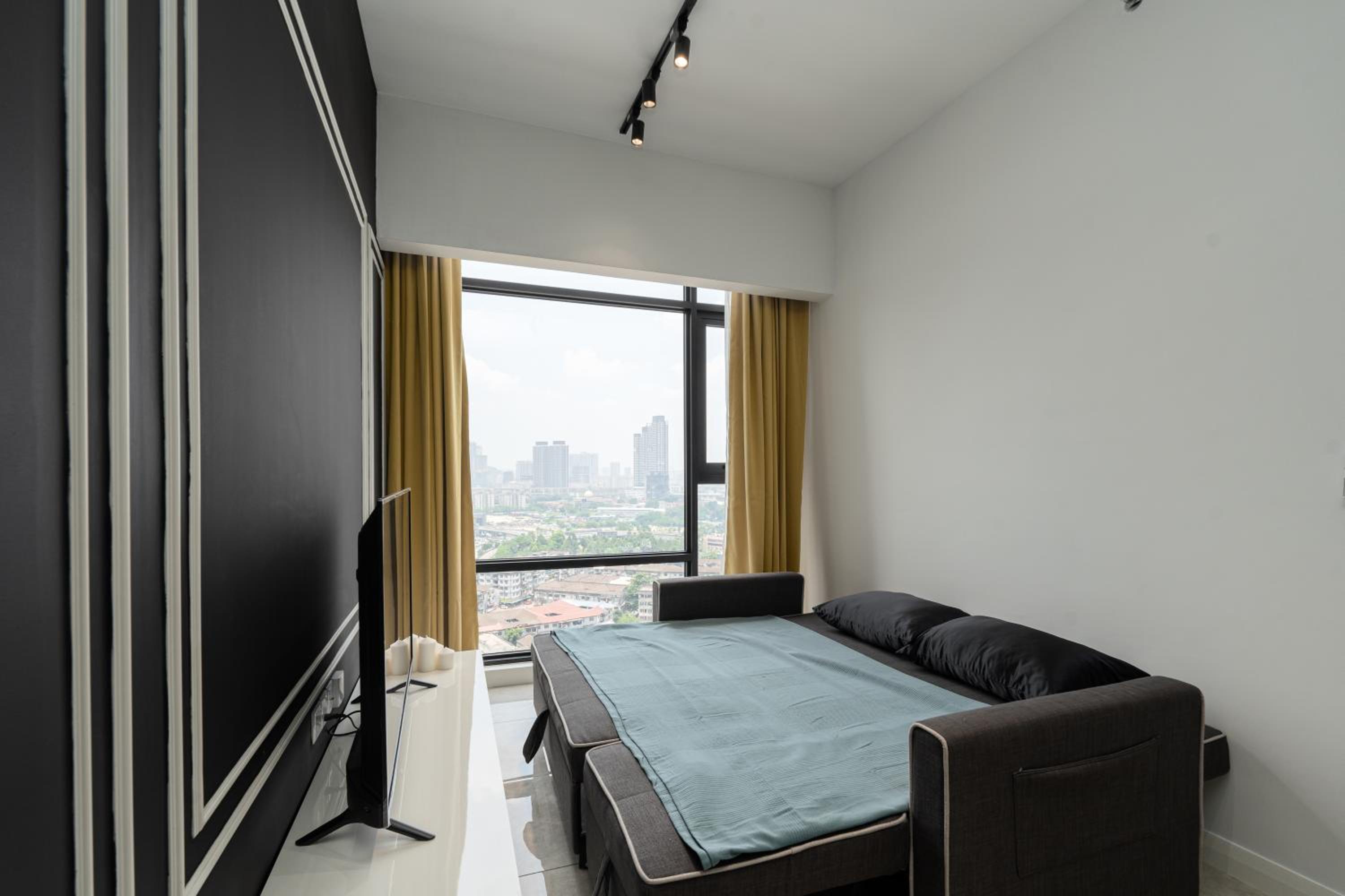 Rapi Suite @ Axon Bukit Bintang