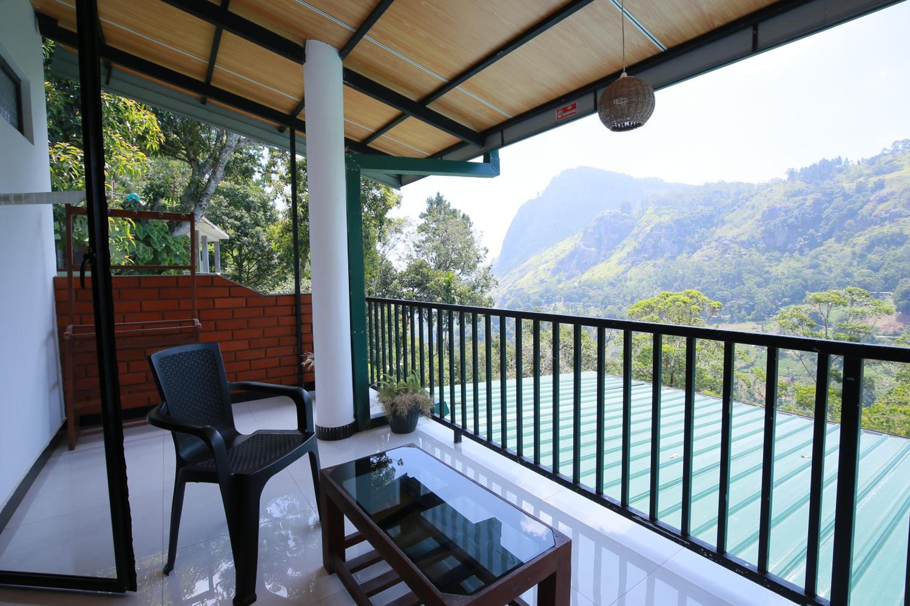 Rock side inn - Ella view 5
