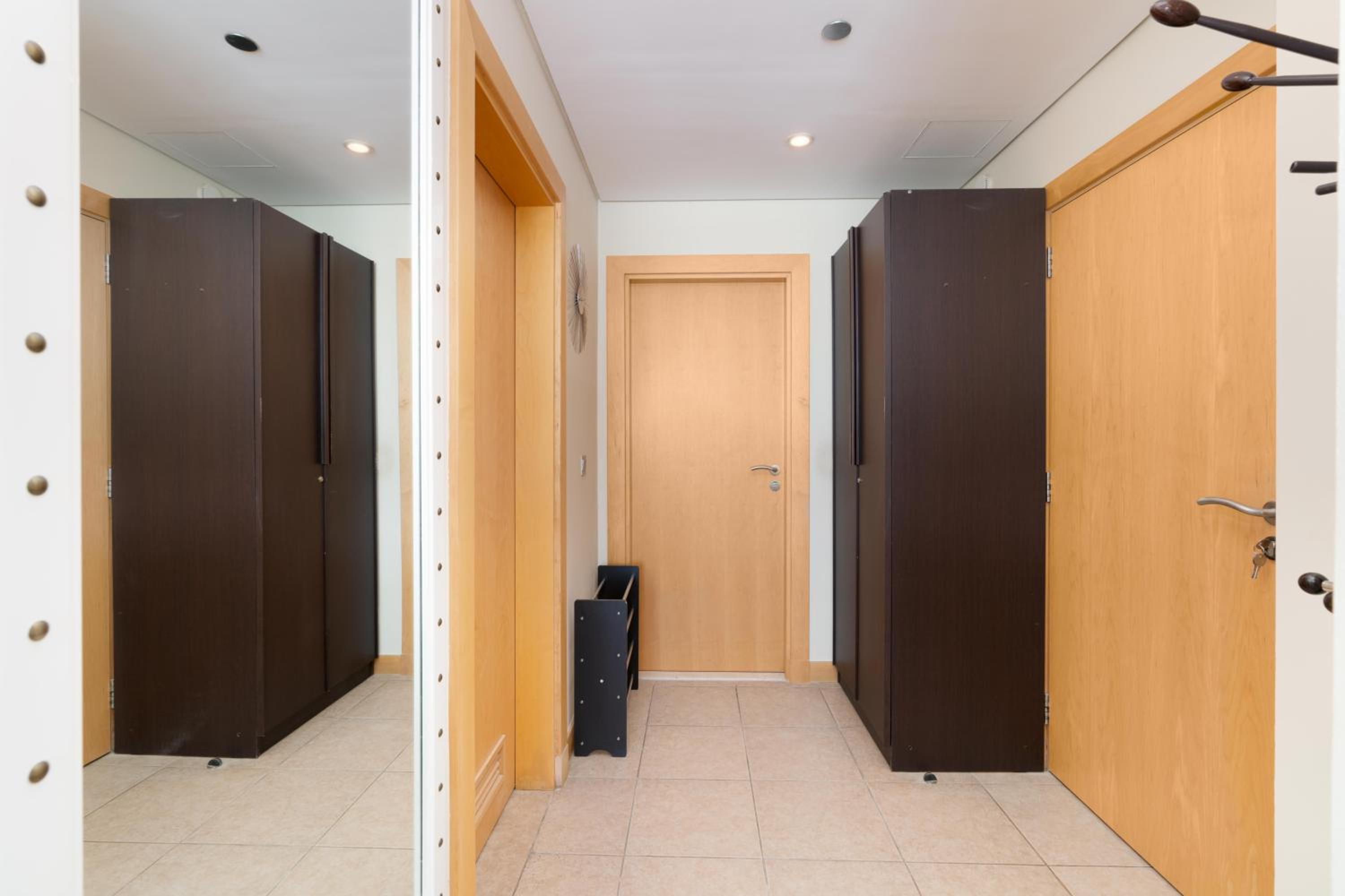 Welcoming 1 Bedroom Palm Jumeirah with sea View