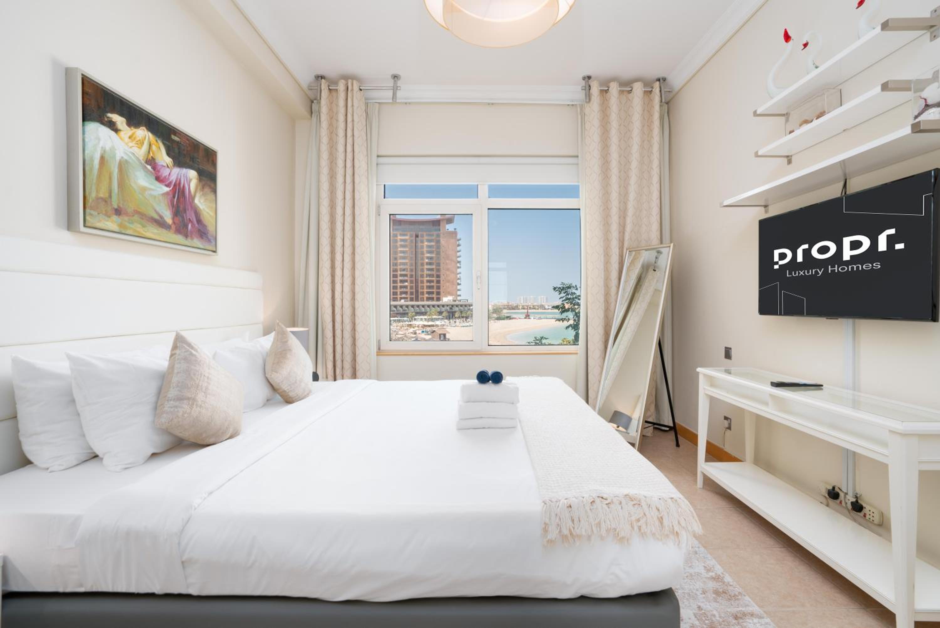 Welcoming 1 Bedroom Palm Jumeirah with sea View