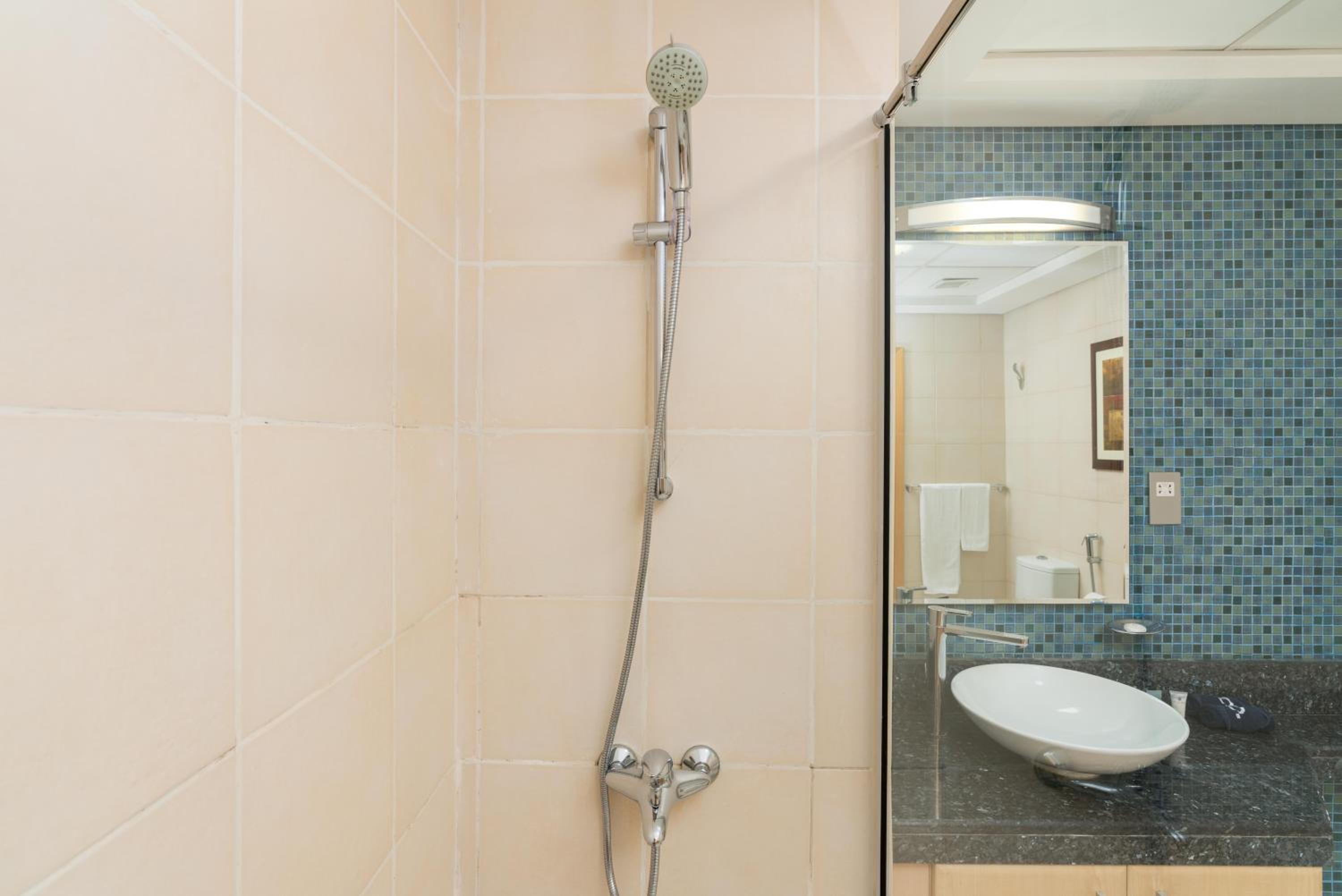 Welcoming 1 Bedroom Palm Jumeirah with sea View