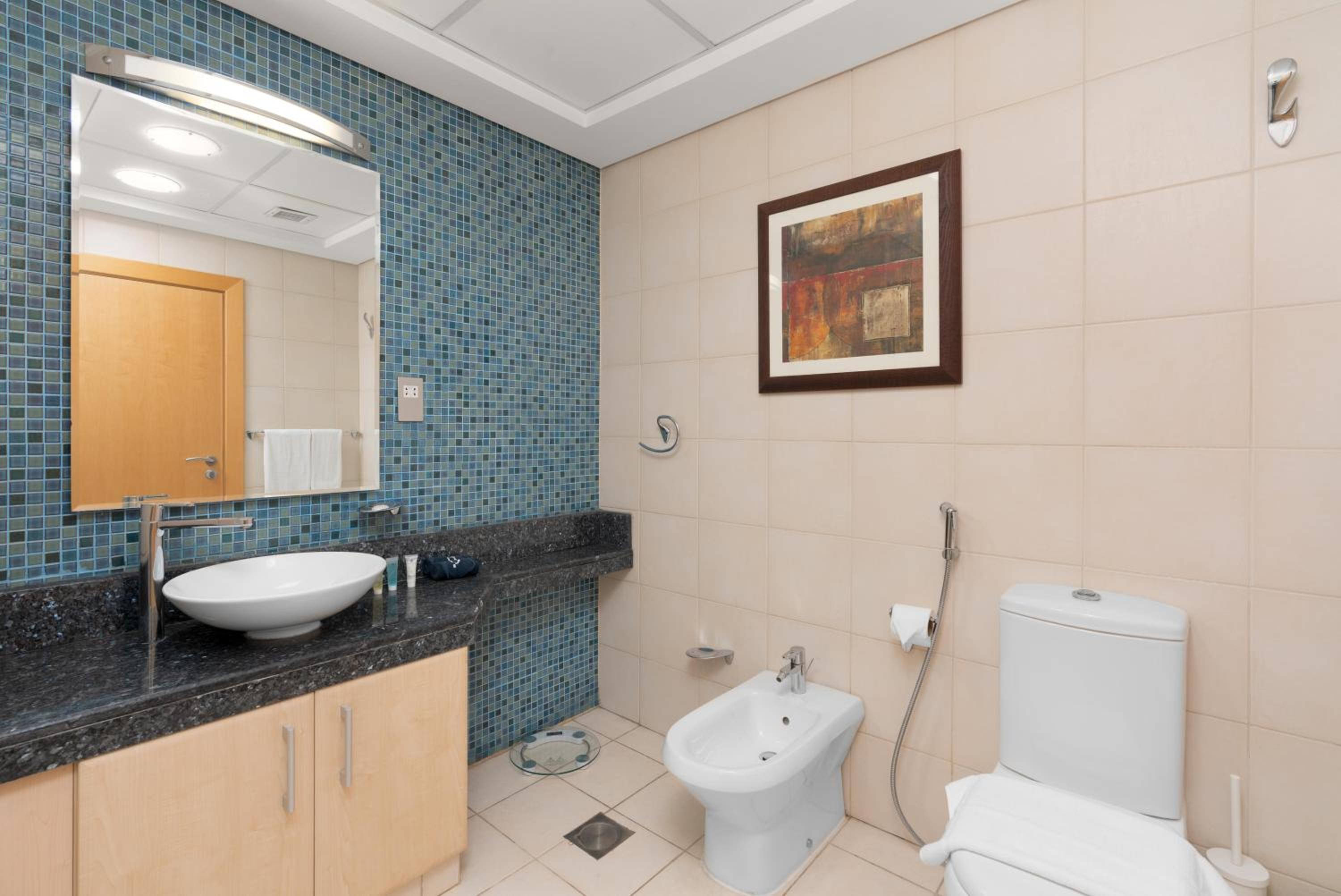 Welcoming 1 Bedroom Palm Jumeirah with sea View