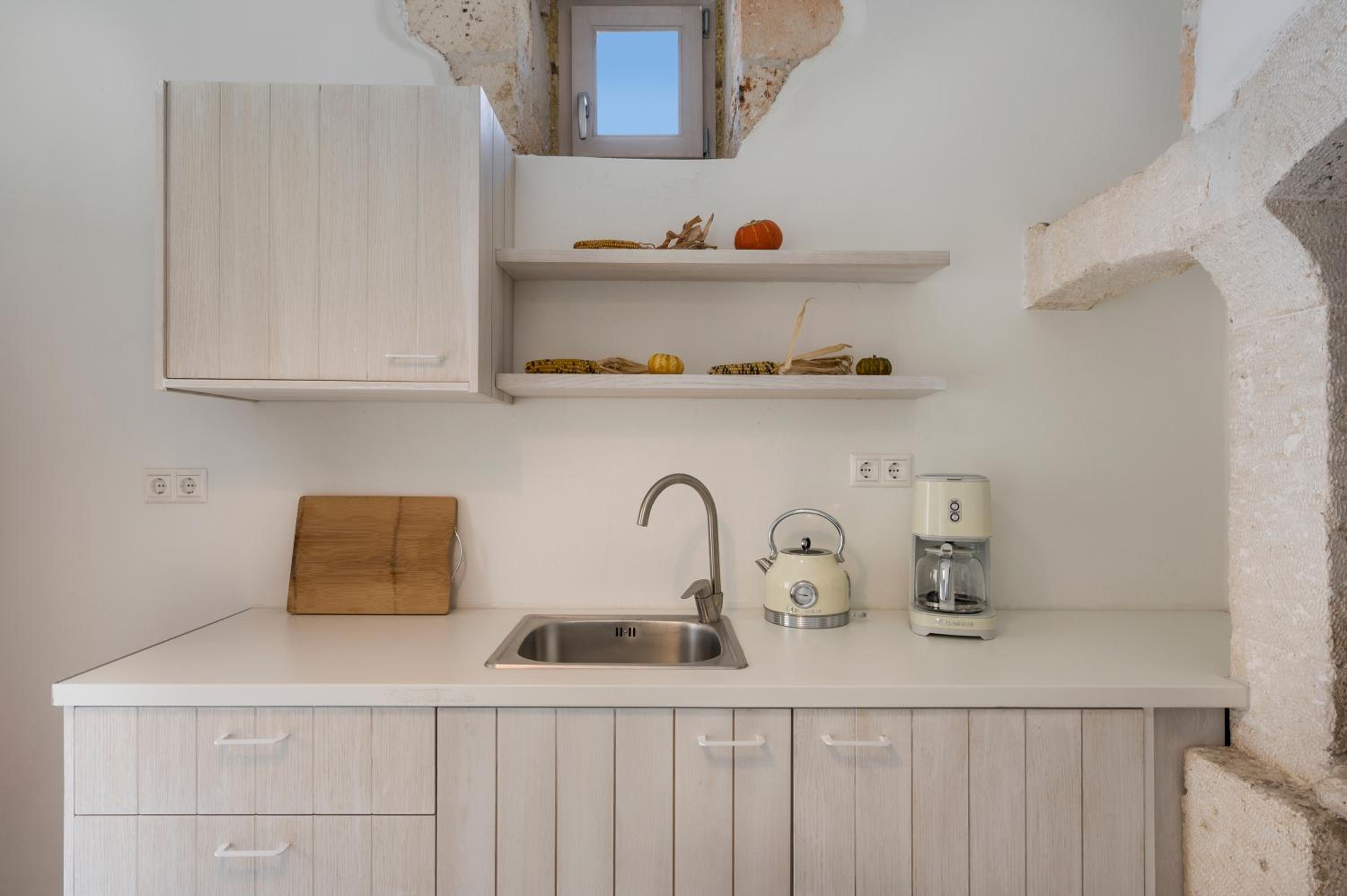 Tholos Cottage