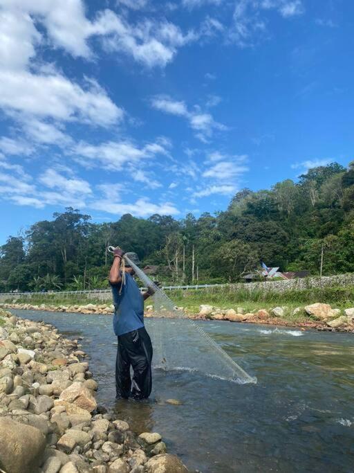 Homestay Hulu Langat Riverview with POOL BBQ beside RIVER Netflix Village Vibes WiFi Free photo 6