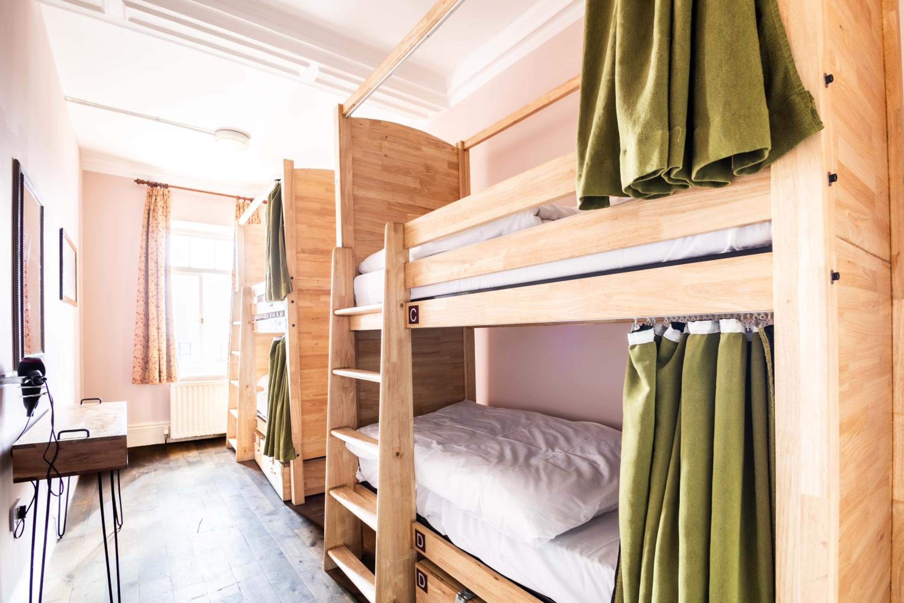 Palmers Lodge Swiss Cottage