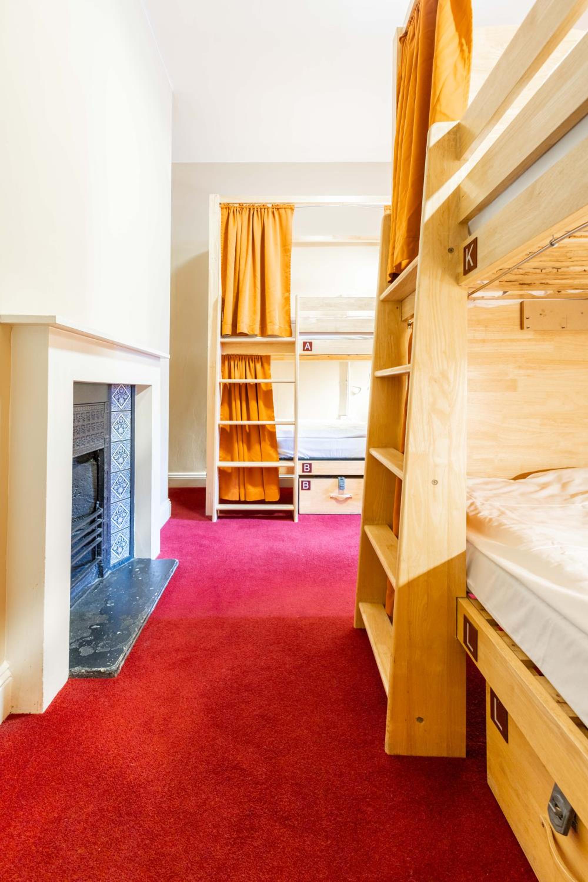 Palmers Lodge Swiss Cottage