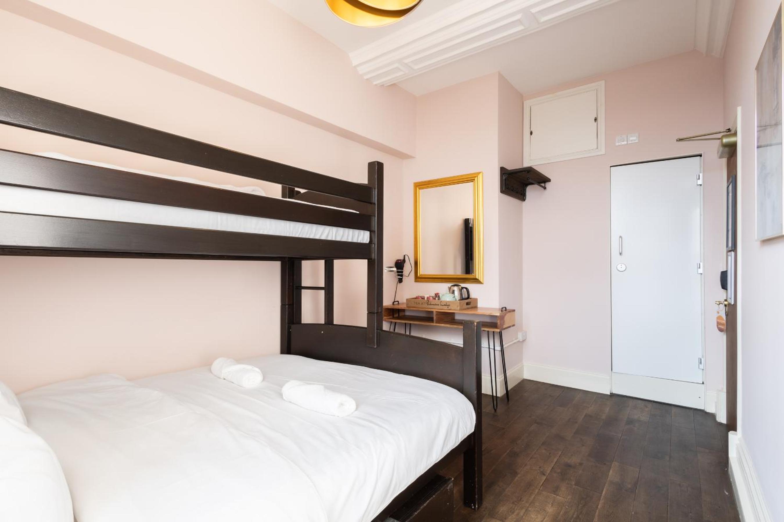 Palmers Lodge Swiss Cottage