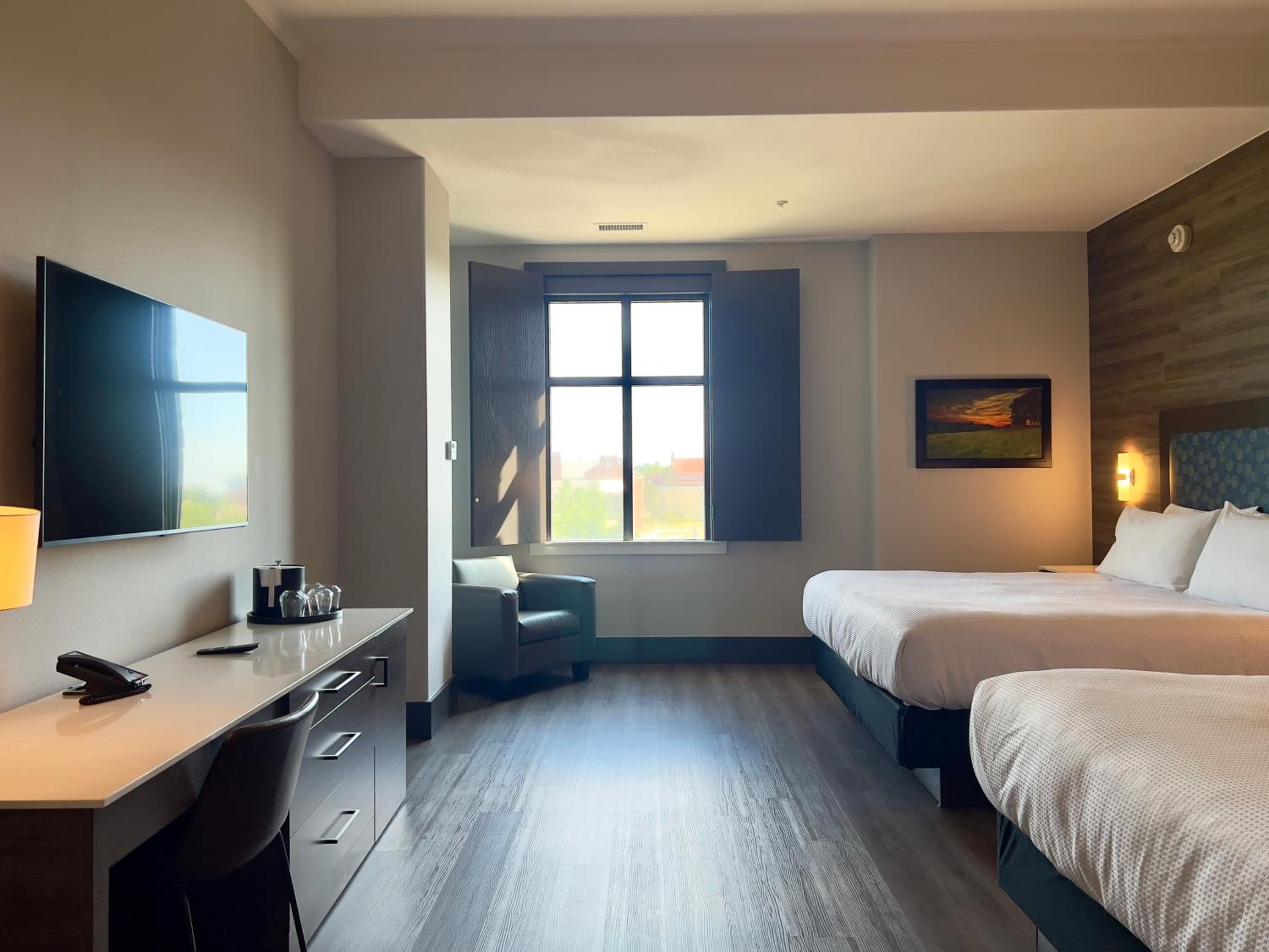 Lawrence Vacations - The Oread Lawrence, Tapestry Collection by Hilton - Property Image 27