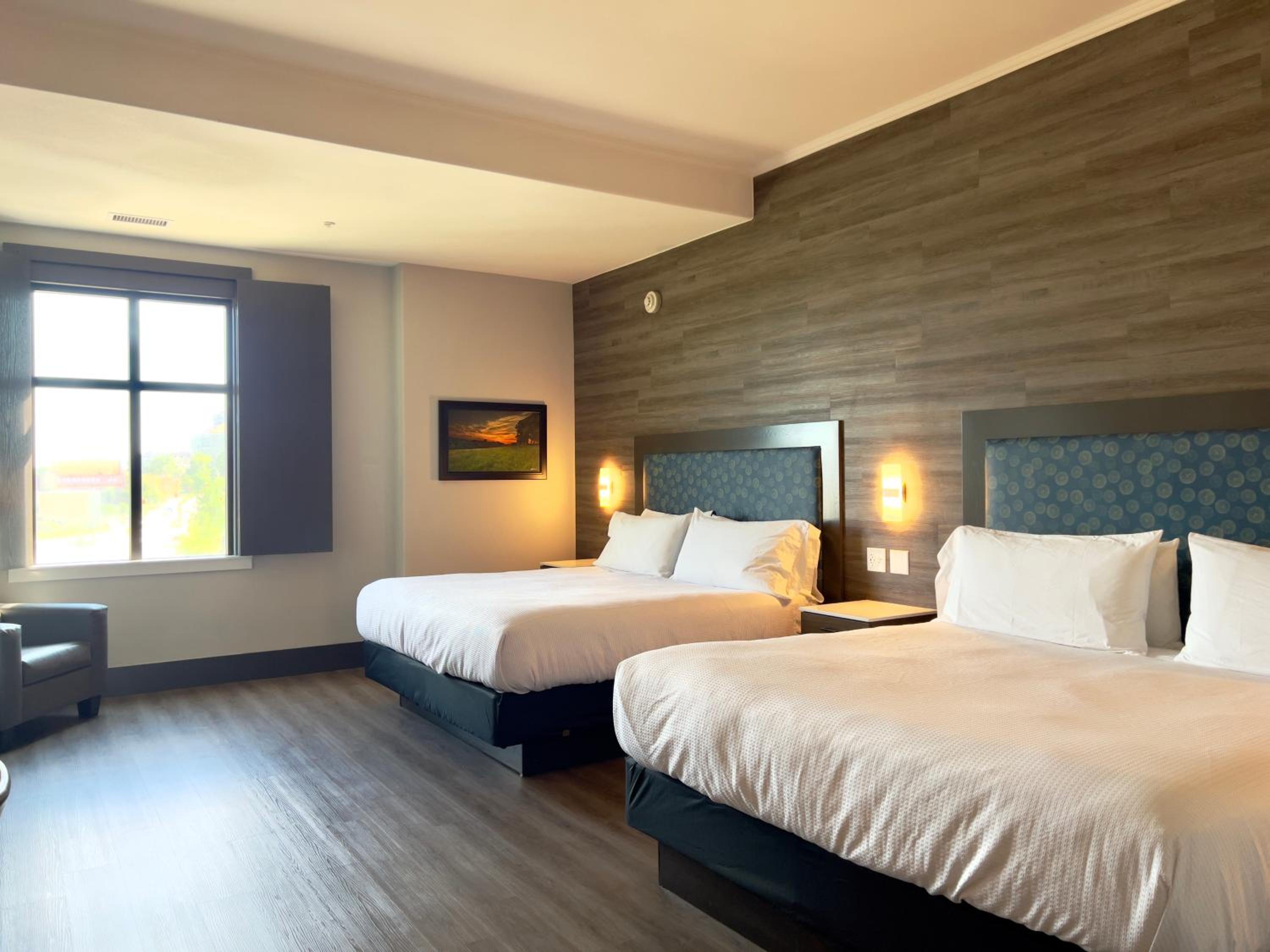 Lawrence Vacations - The Oread Lawrence, Tapestry Collection by Hilton - Property Image 3