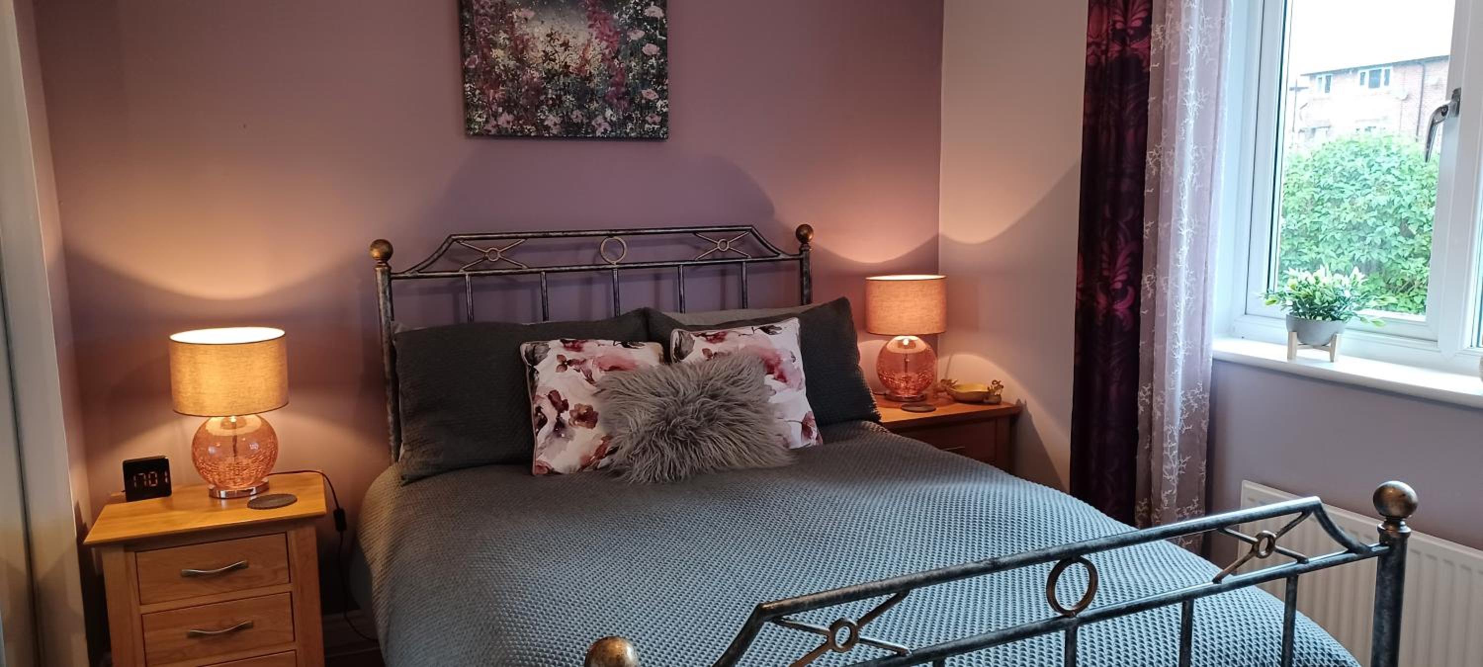 Cosy Retreat - house with double bedroom view 5