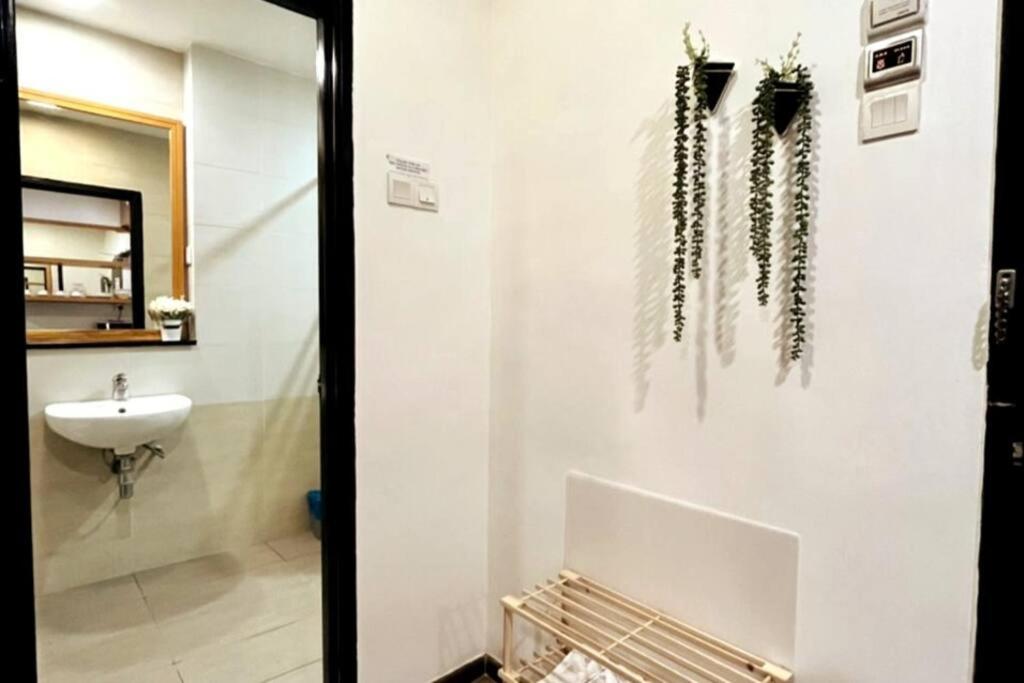 Green Nature Studio 3 -Nearby BohTea & Floral Park photo 3