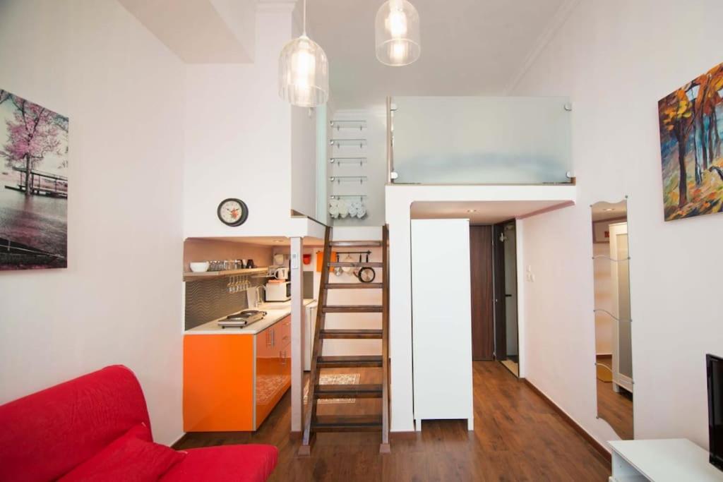 Gallery studio apartment view 2