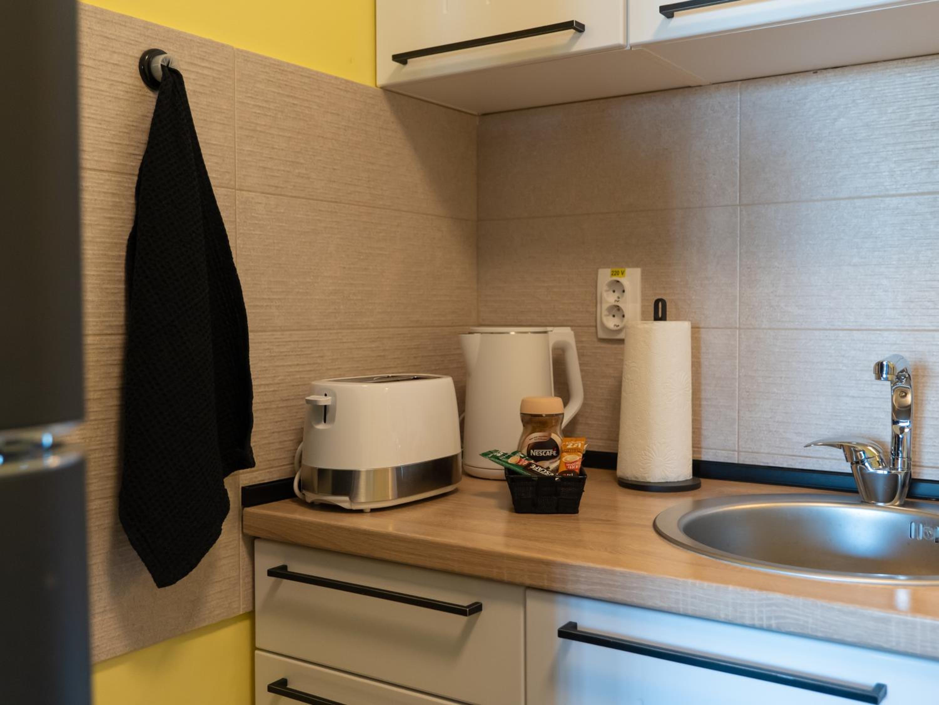 Green Apple Apartment