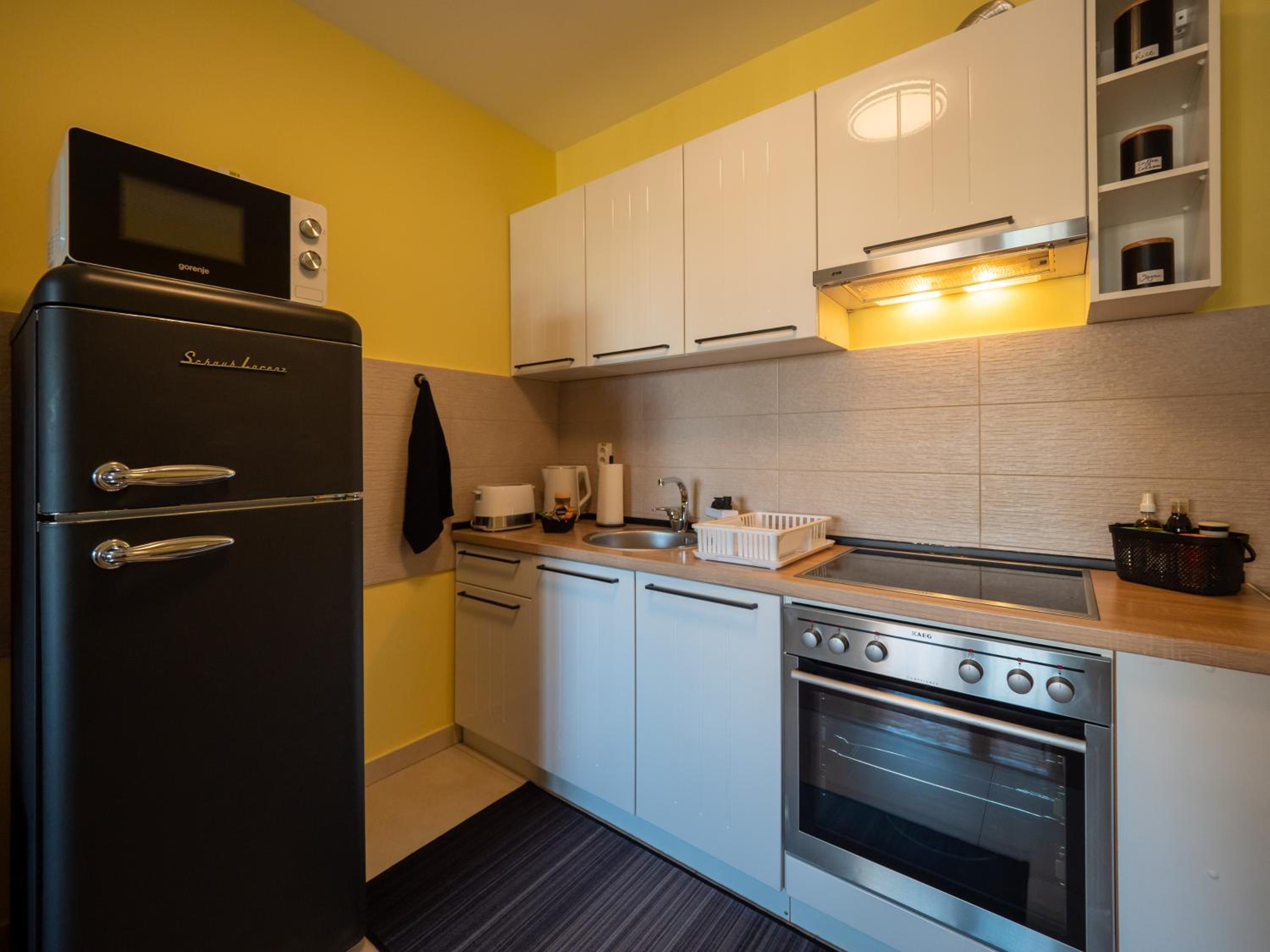 Green Apple Apartment