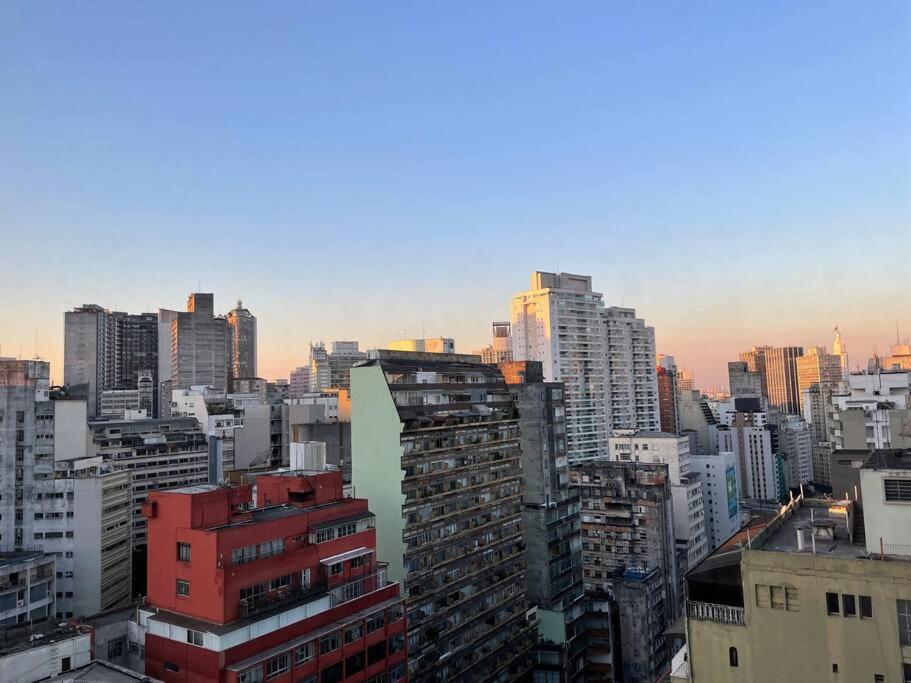 Large 1 Bedroom 2 Balconies and a work space