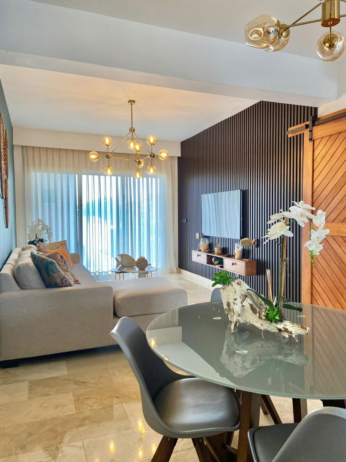 Canarok condo