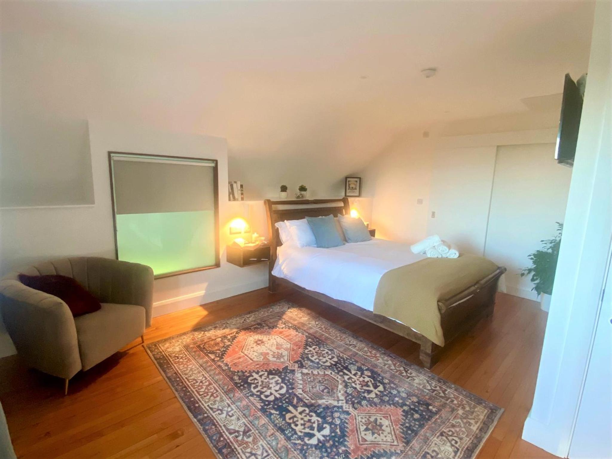Dillon School House - Luxury in the countryside view 5