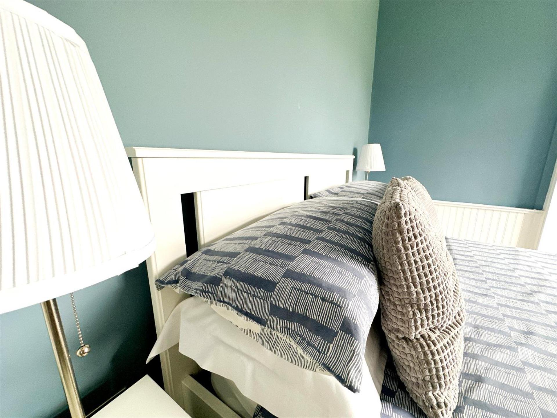 Cosy Country Escape | Fireplace & Views | Leeds & York, photo 14