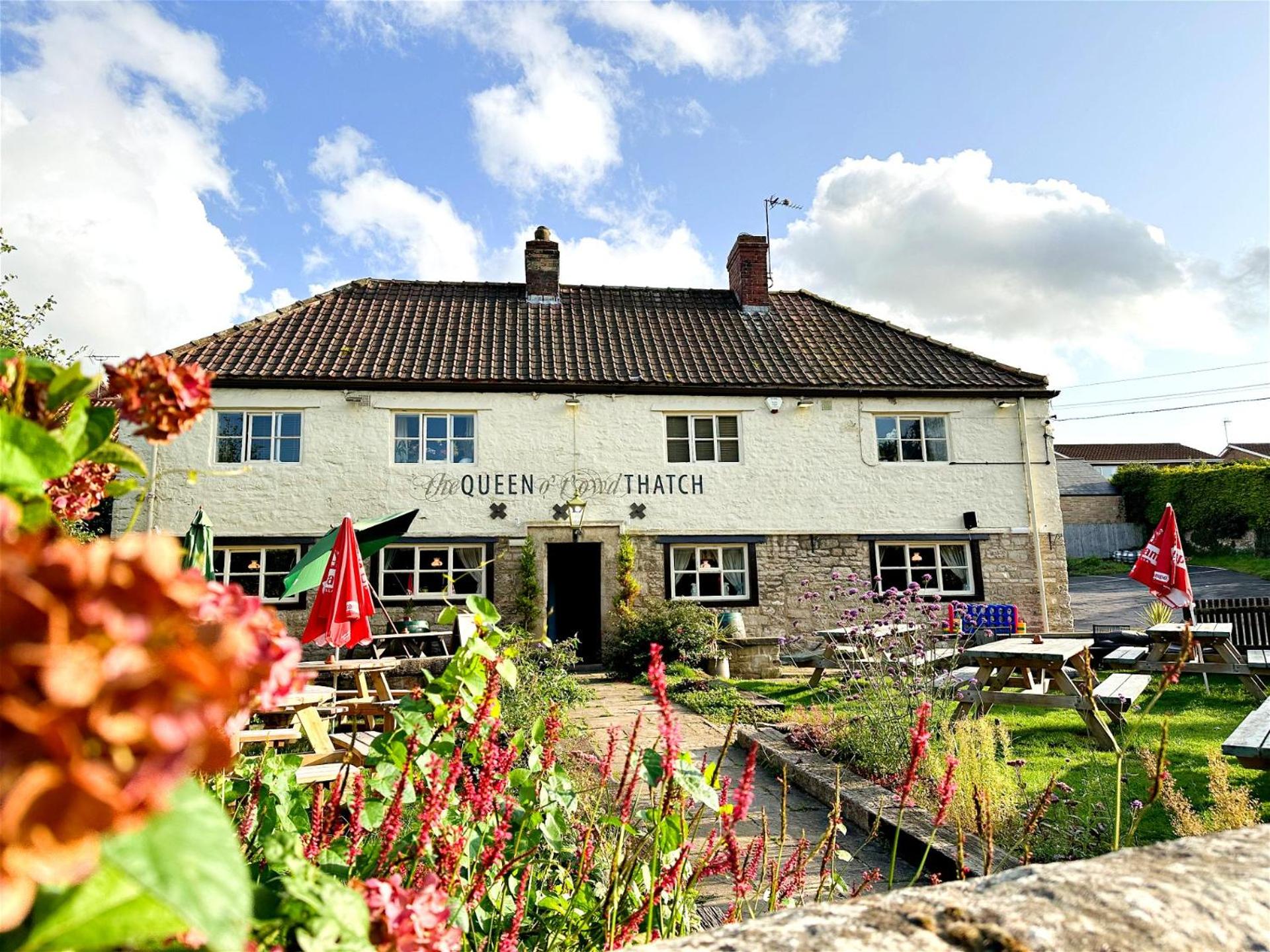 Cosy Country Escape | Fireplace & Views | Leeds & York, photo 13