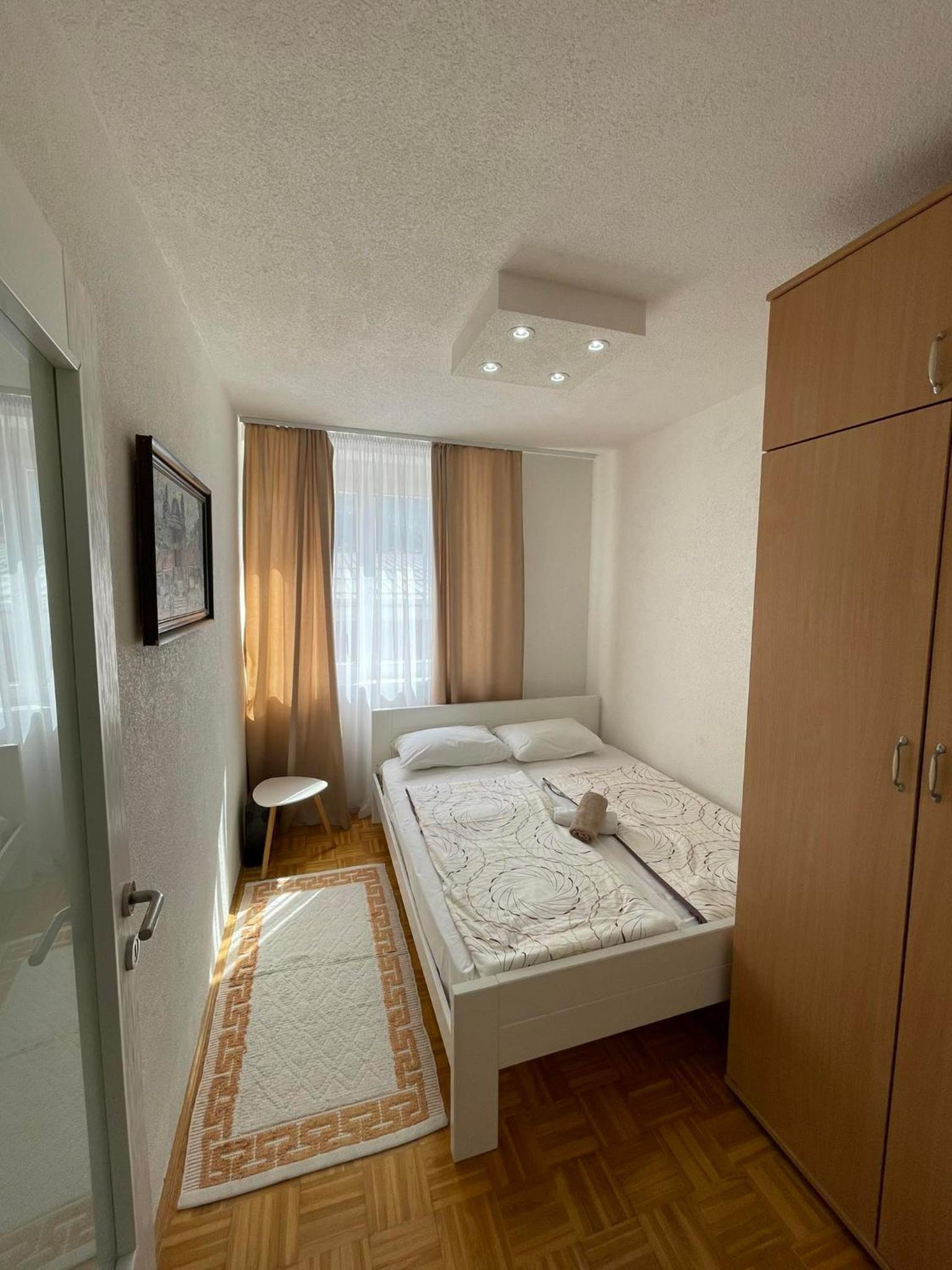 Dženx Apartmani