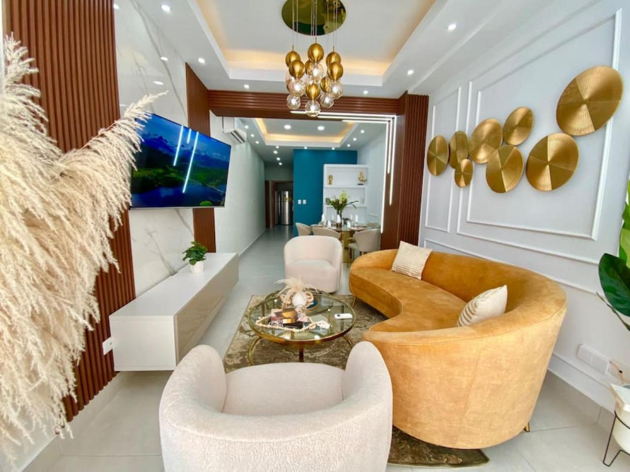 Elegant City Center Condo