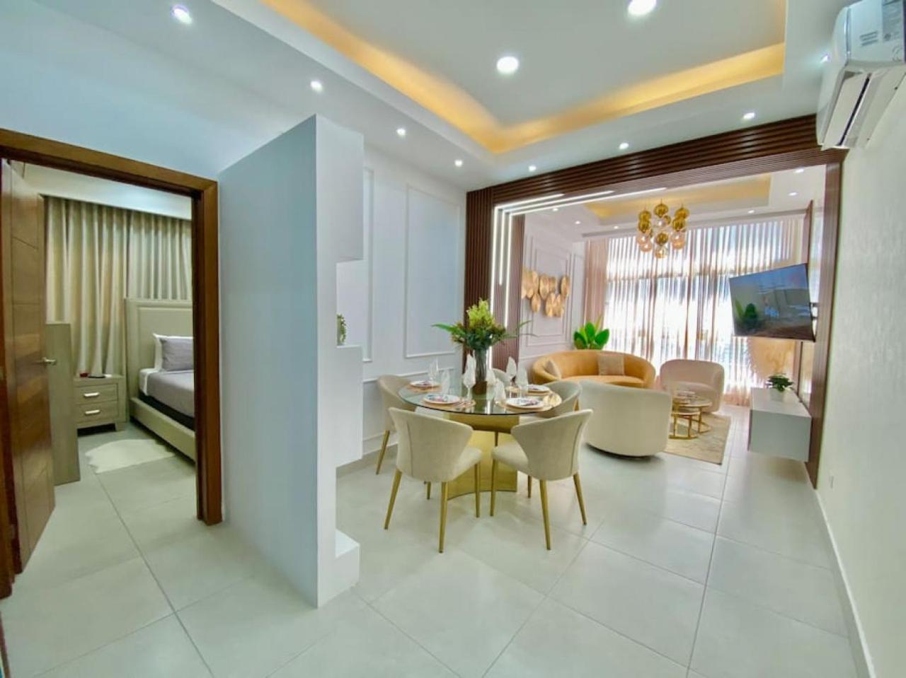 Elegant City Center Condo