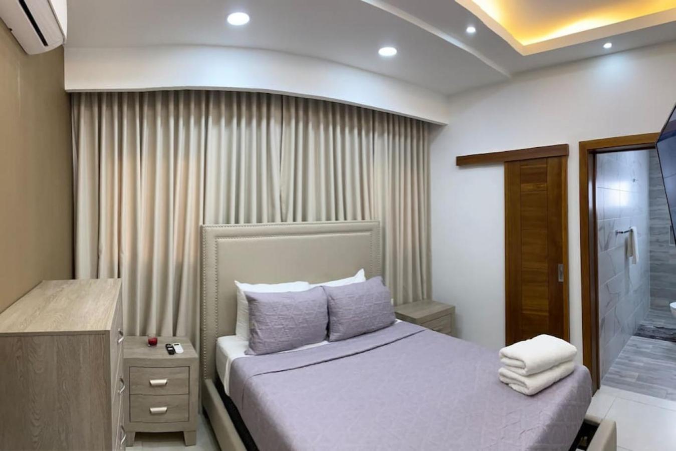 Elegant City Center Condo