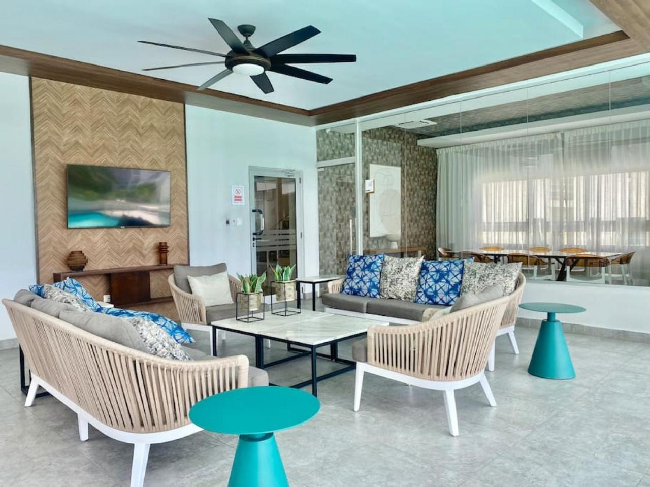 Elegant City Center Condo