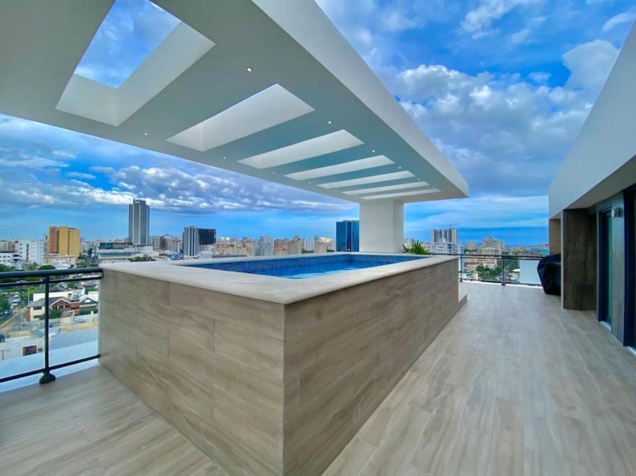 Lovely City Center Condo