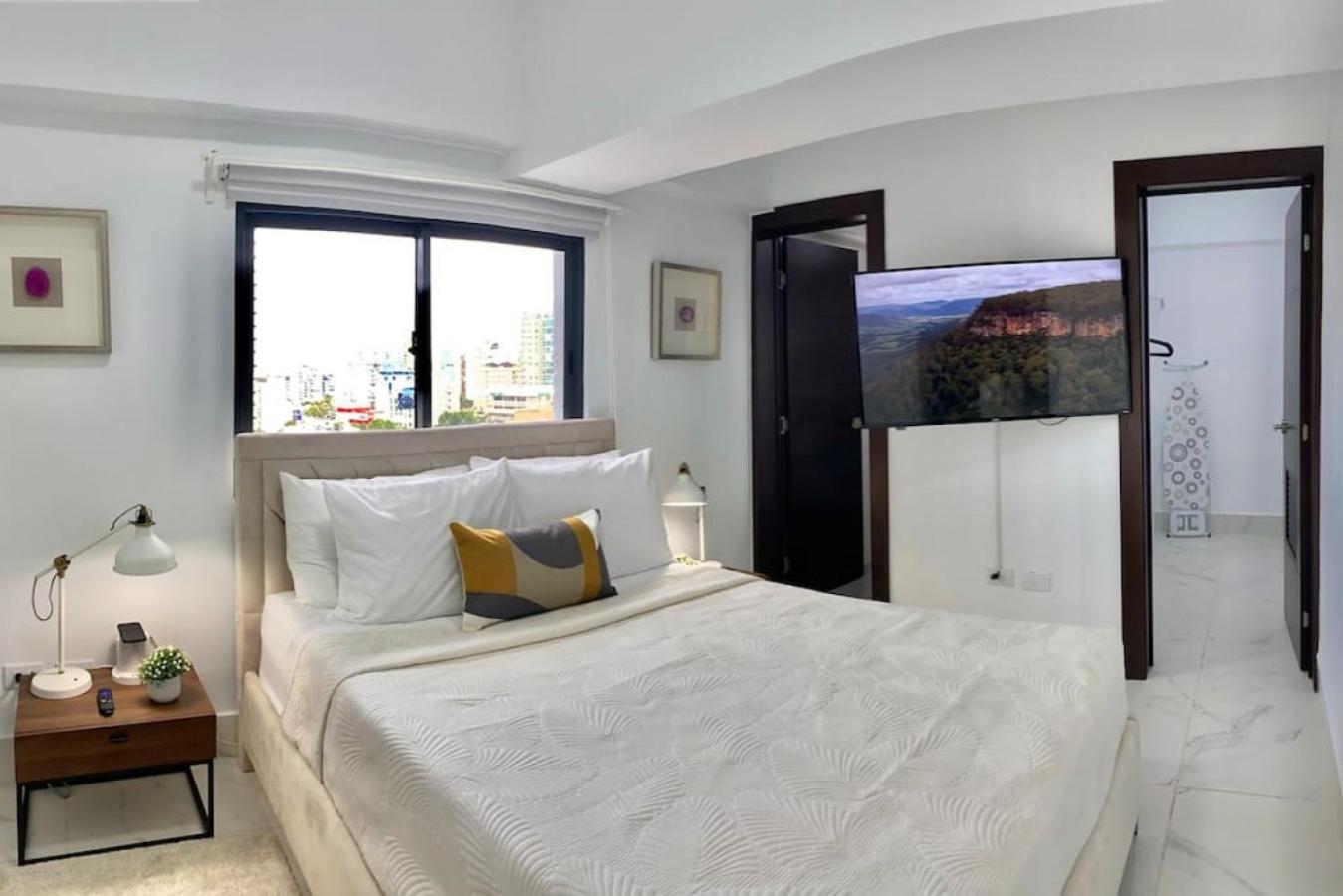 Lovely City Center Condo