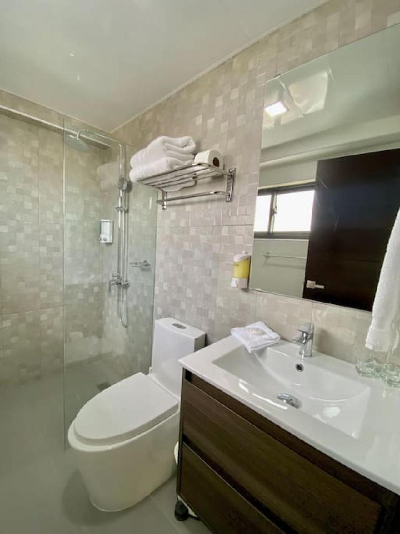 Lovely City Center Condo
