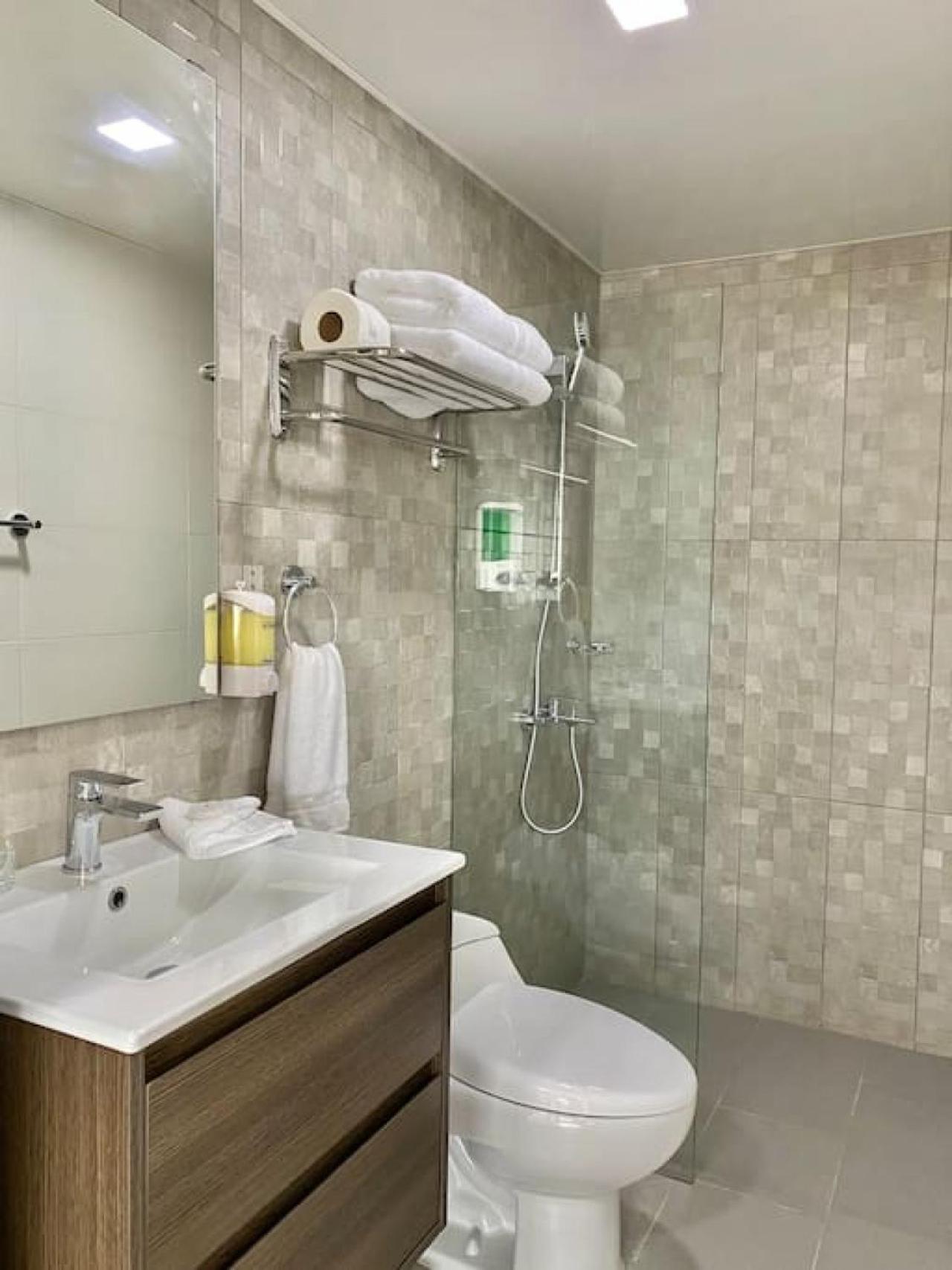 Lovely City Center Condo