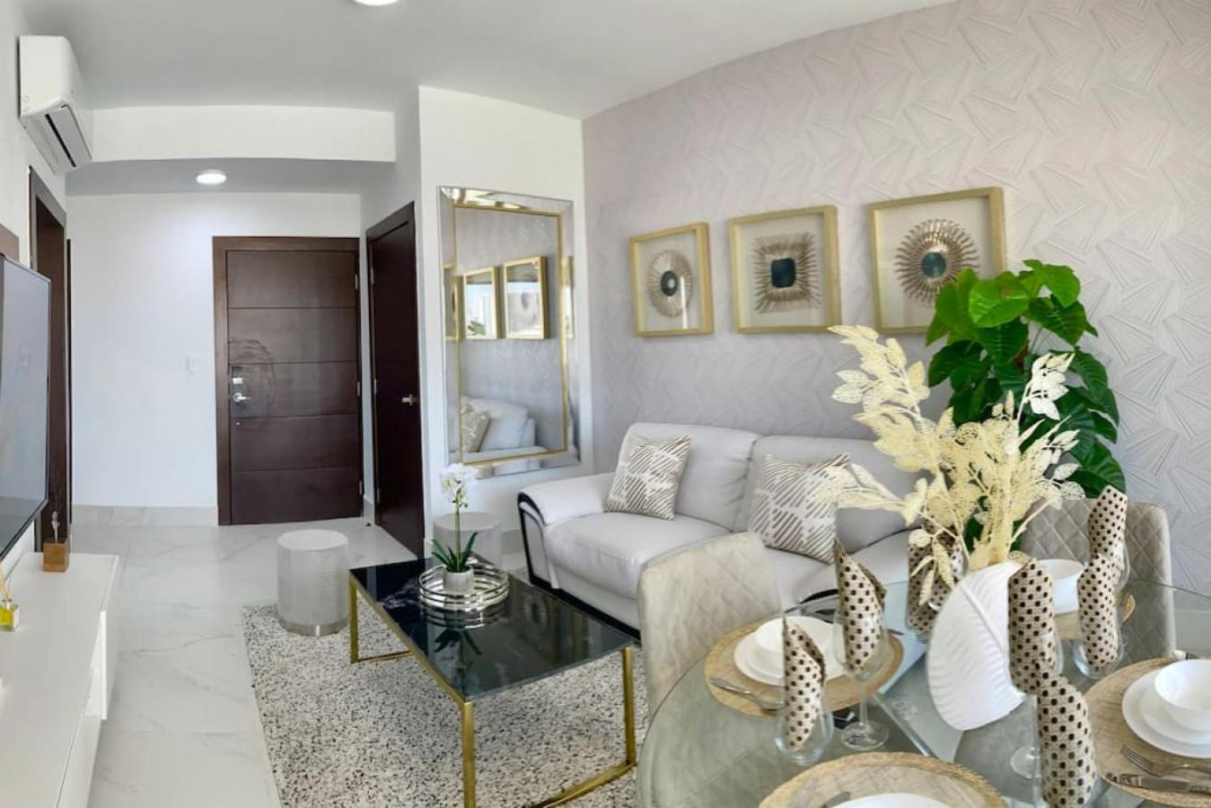 Lovely City Center Condo