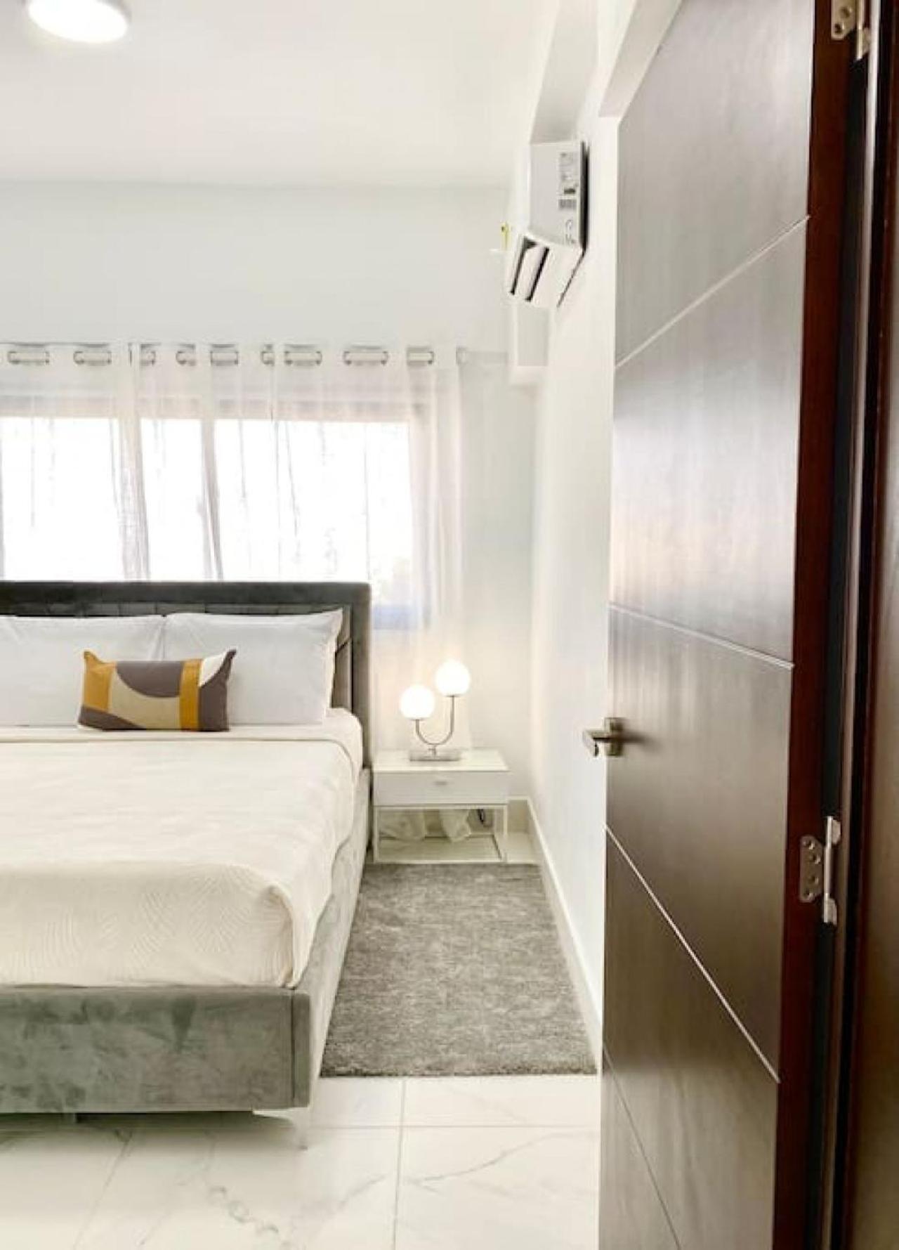 Lovely City Center Condo