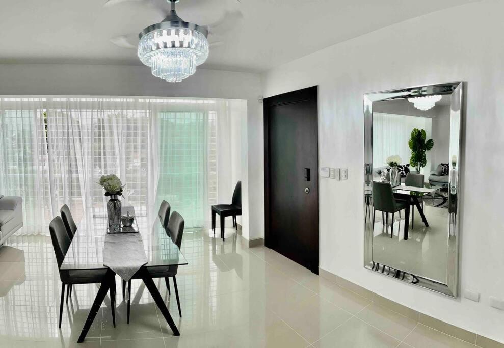 Hermoso conjunto residencial con piscina