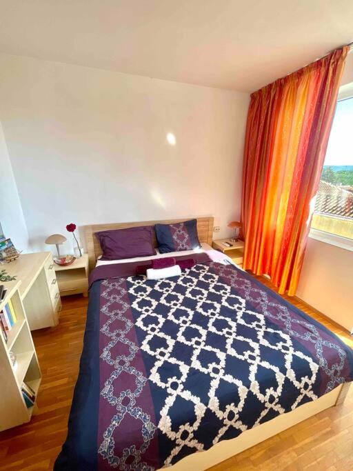 Beachfront Gem in Varna Center