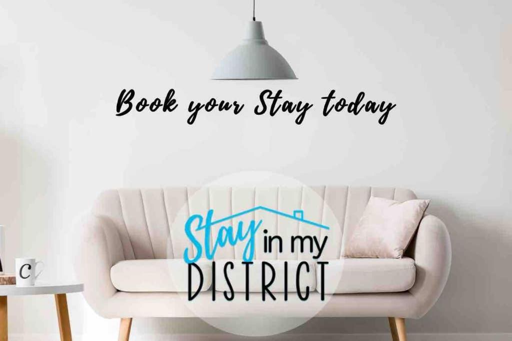 #StayInMyDistrict Hyde Park King Studio Suite