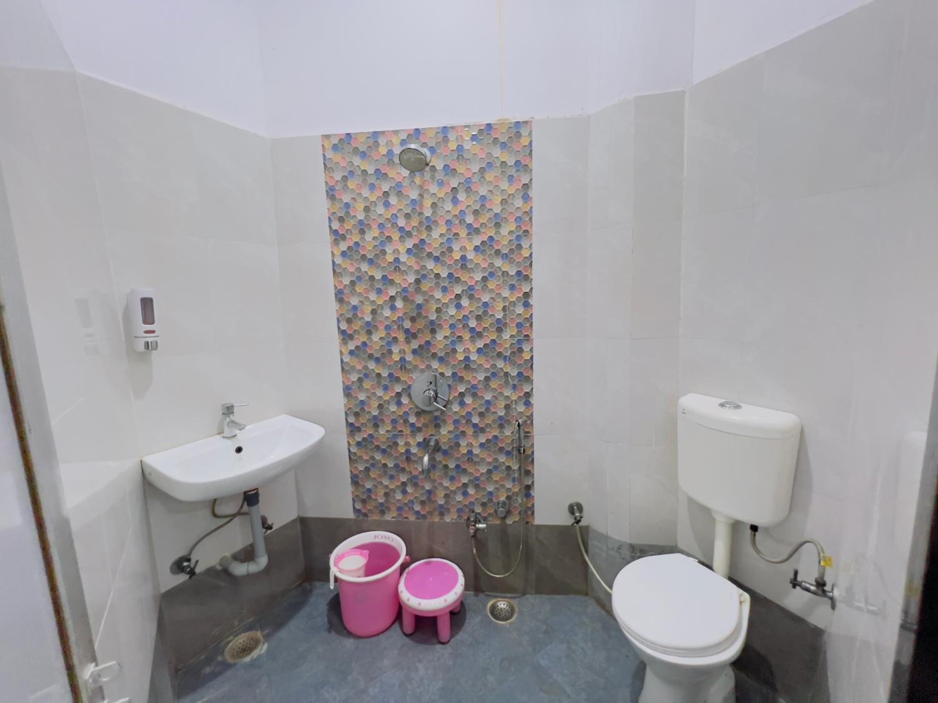 HOTEL ALOK Residency