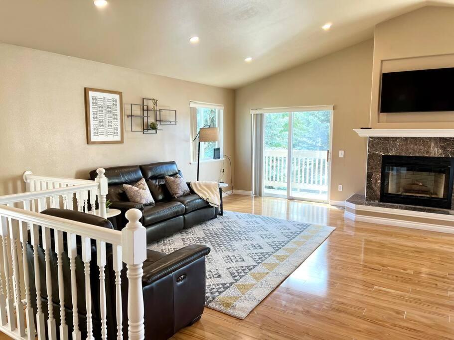 Contemporary Turnagain Townhome