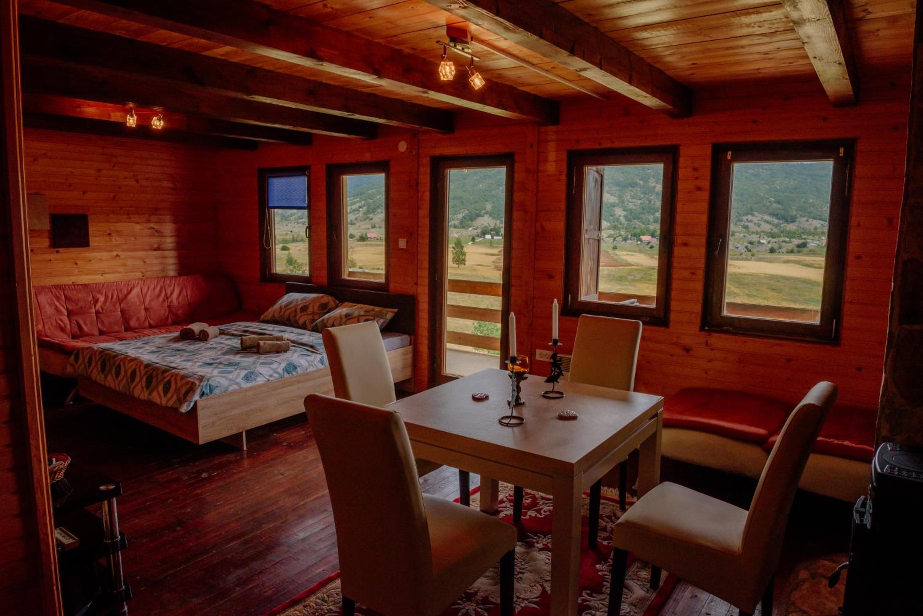 Villa Forestside