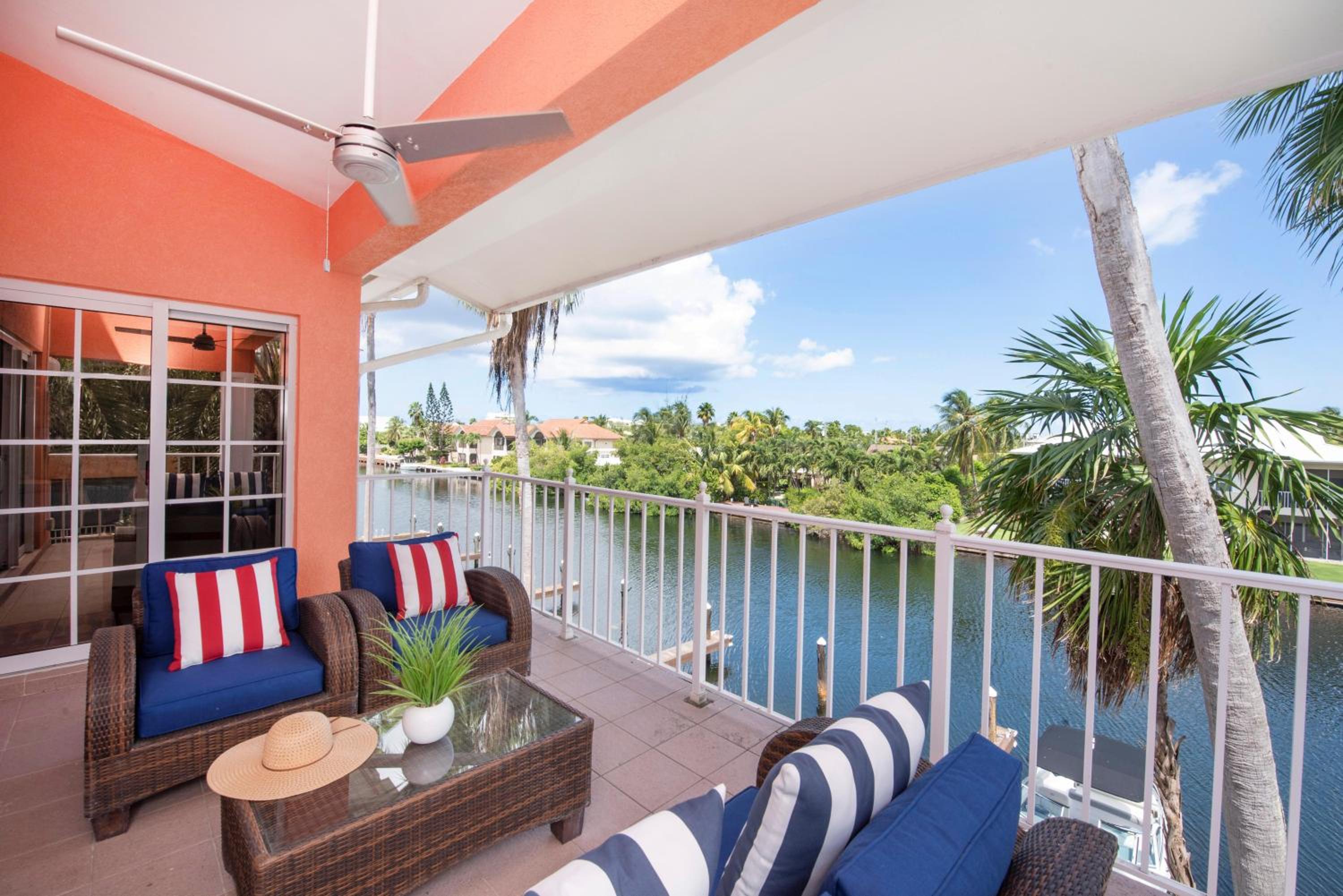 Britannia 7 Mile Beach Condo