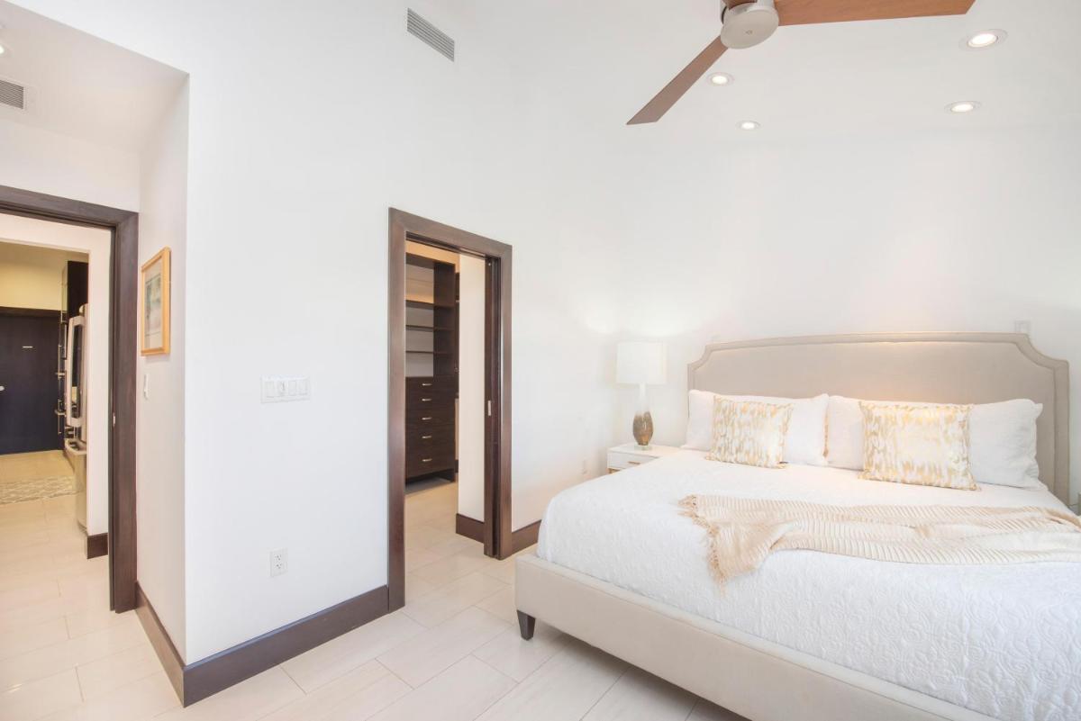 Britannia 7 Mile Beach Condo, photo 37