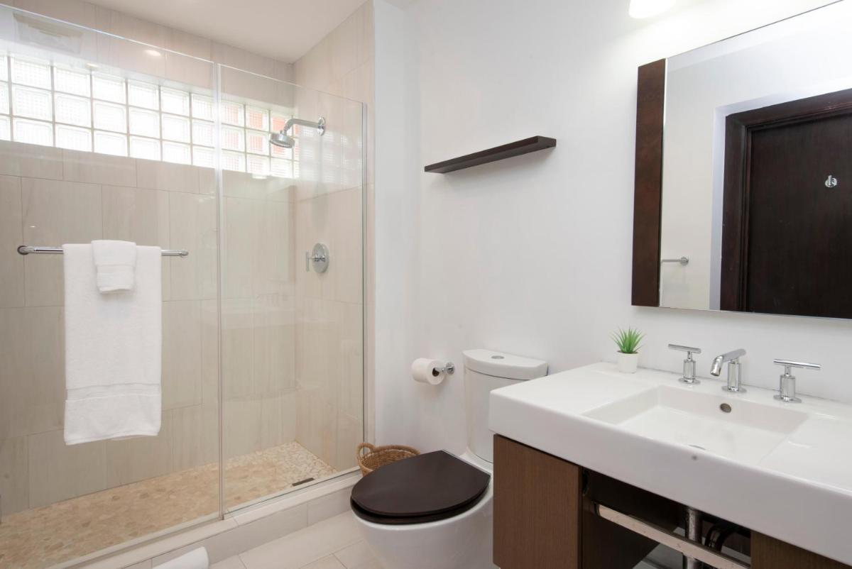 Britannia 7 Mile Beach Condo, photo 49