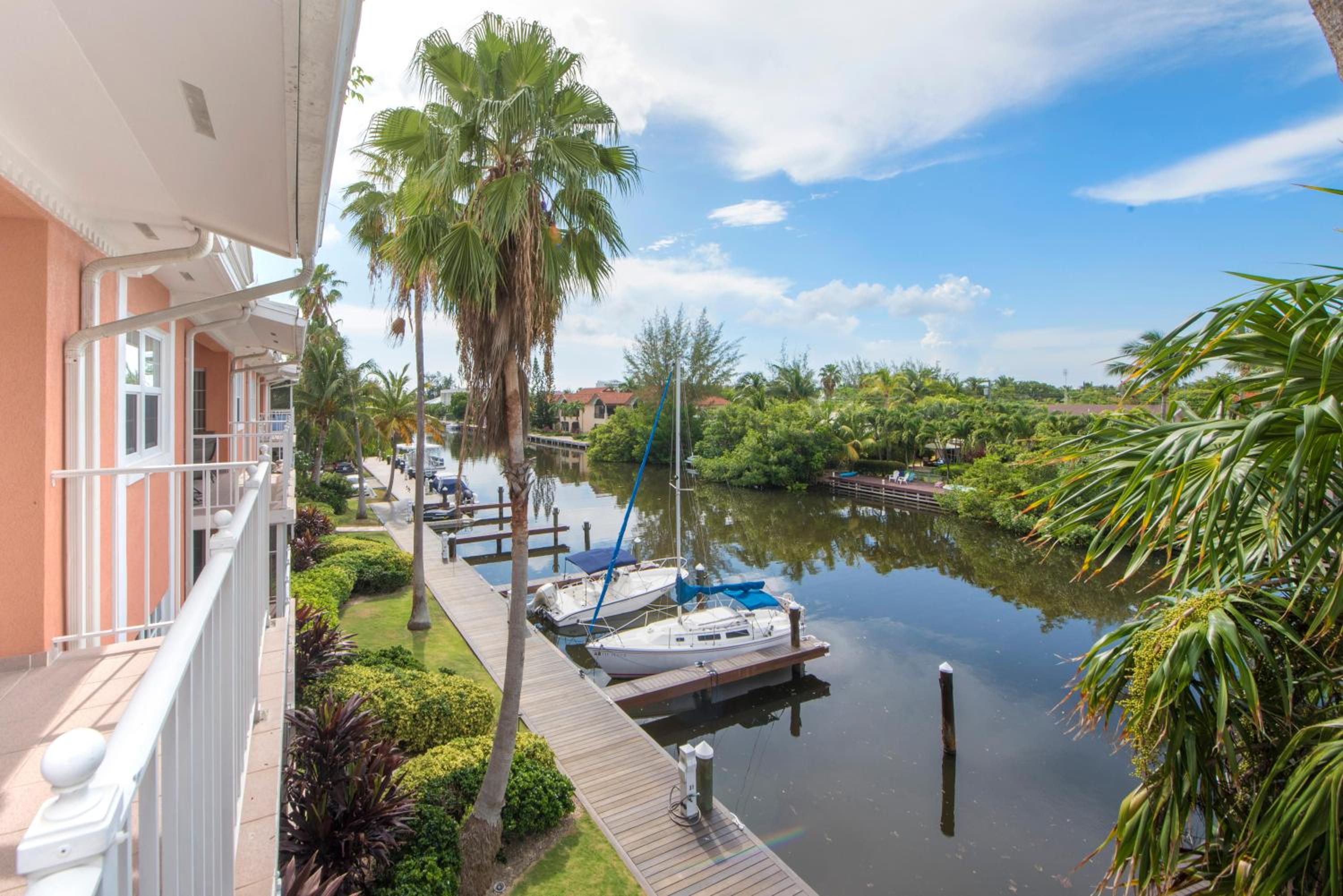 Britannia 7 Mile Beach Condo, photo 71