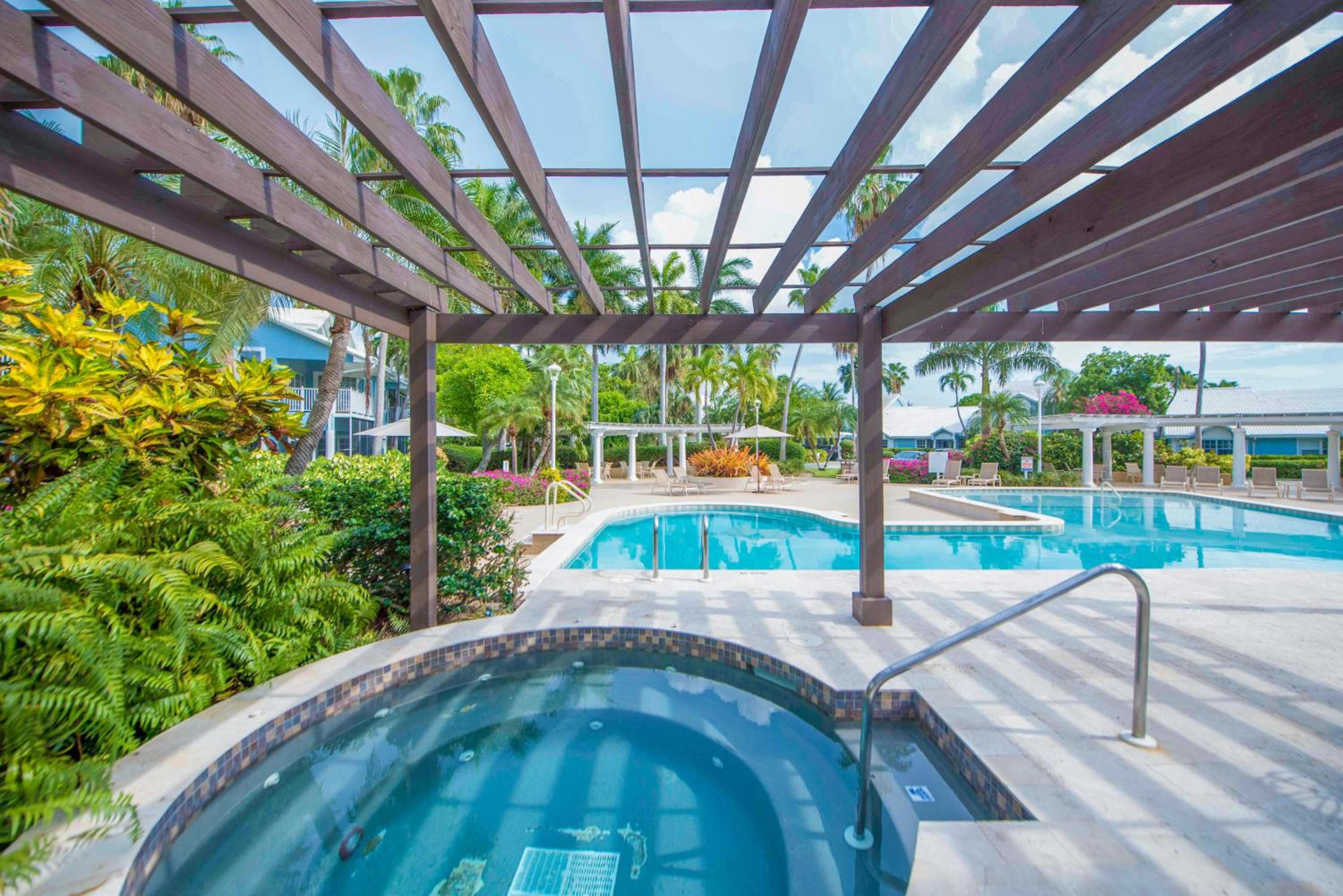 Britannia 7 Mile Beach Condo, photo 31
