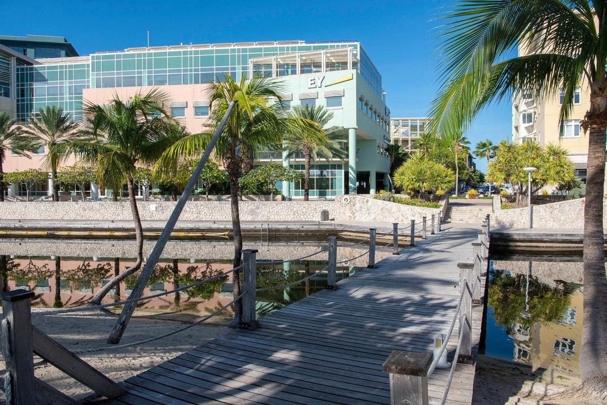 Britannia 7 Mile Beach Condo, photo 16