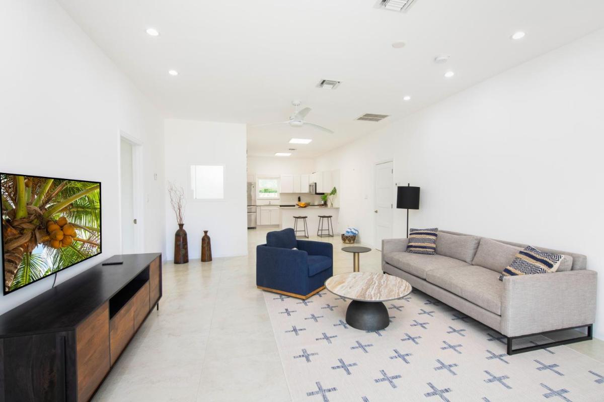 The Mastic Sunnyhill Cottage view 4
